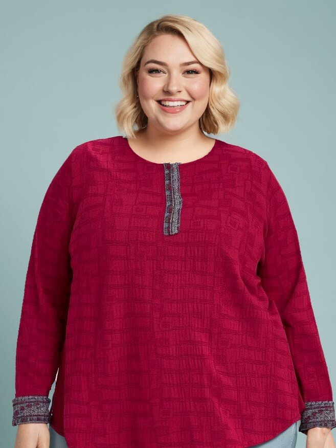 Mayorista Pomme Rouge Paris - Blusa roja texturizada de talla grande (C6239)