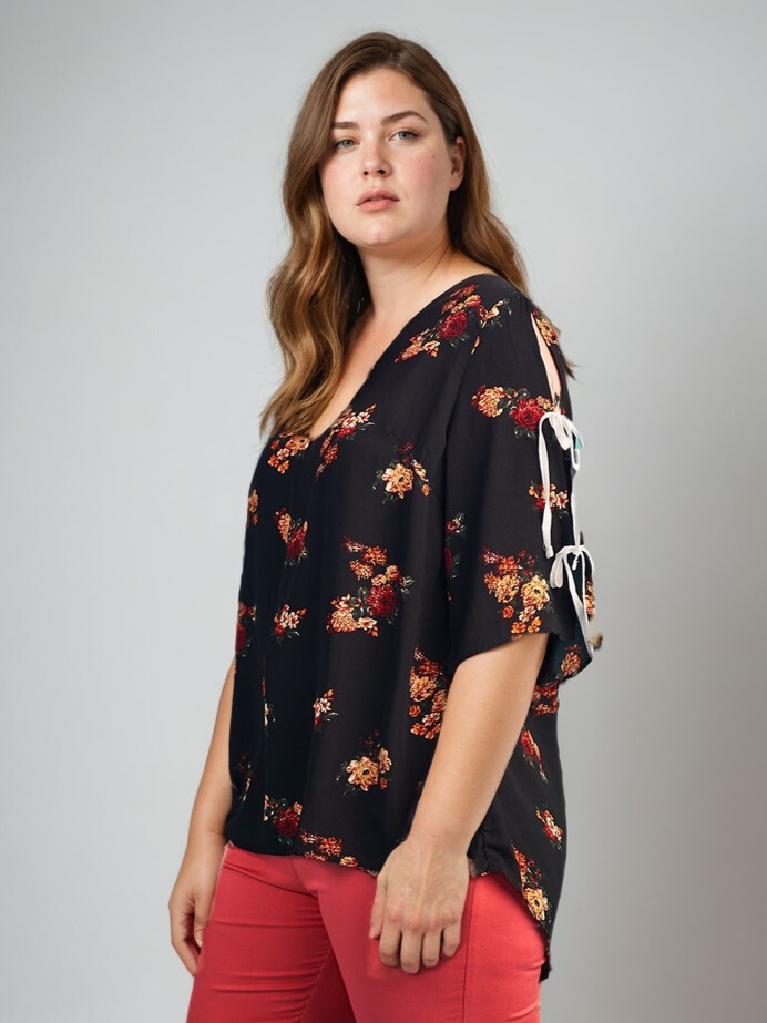 Grossista Pomme Rouge Paris - Blusa di fiori con allacciatura su Manche (A876)