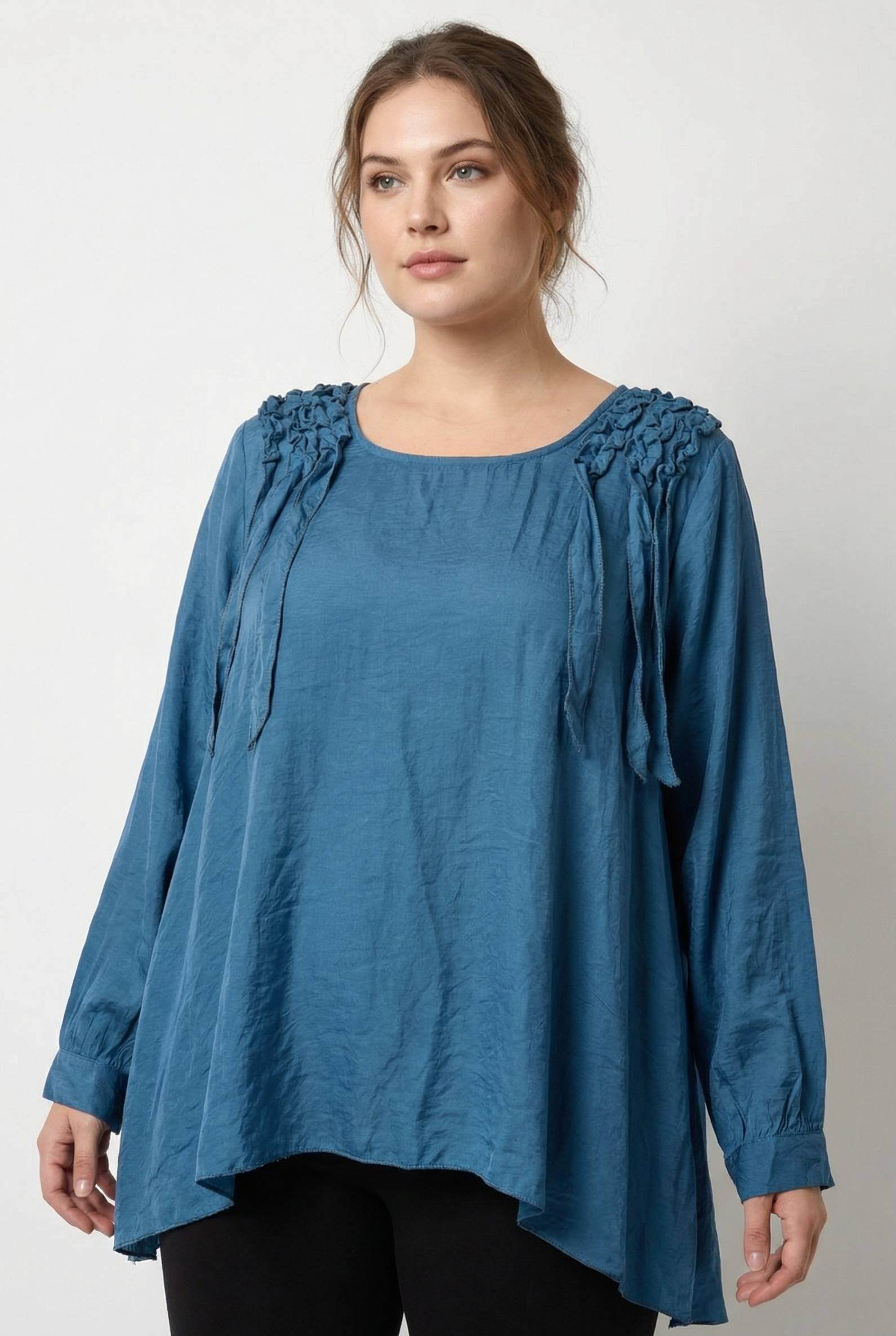 Grossiste Pomme Rouge Paris - Blouse bleu grande taille avec franges