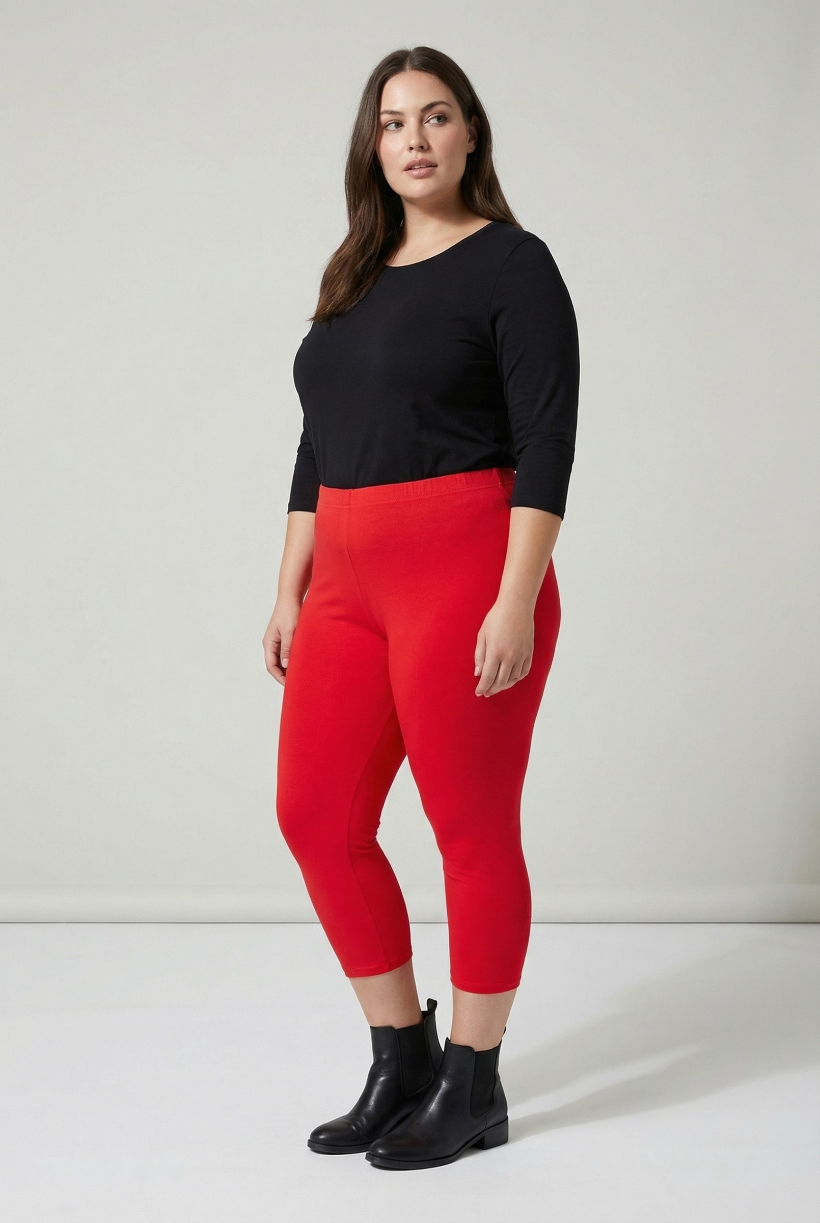 Grossista Pomme Rouge Paris - Leggings corti rossi taglia grande con motivo a stelle (B209)