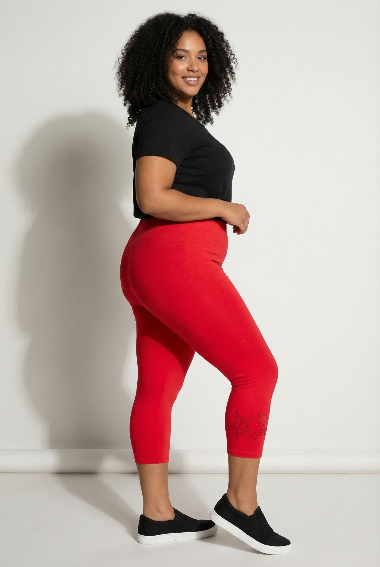 Grossista Pomme Rouge Paris - Leggings corti rossi taglia grande con motivo a stelle (B209)