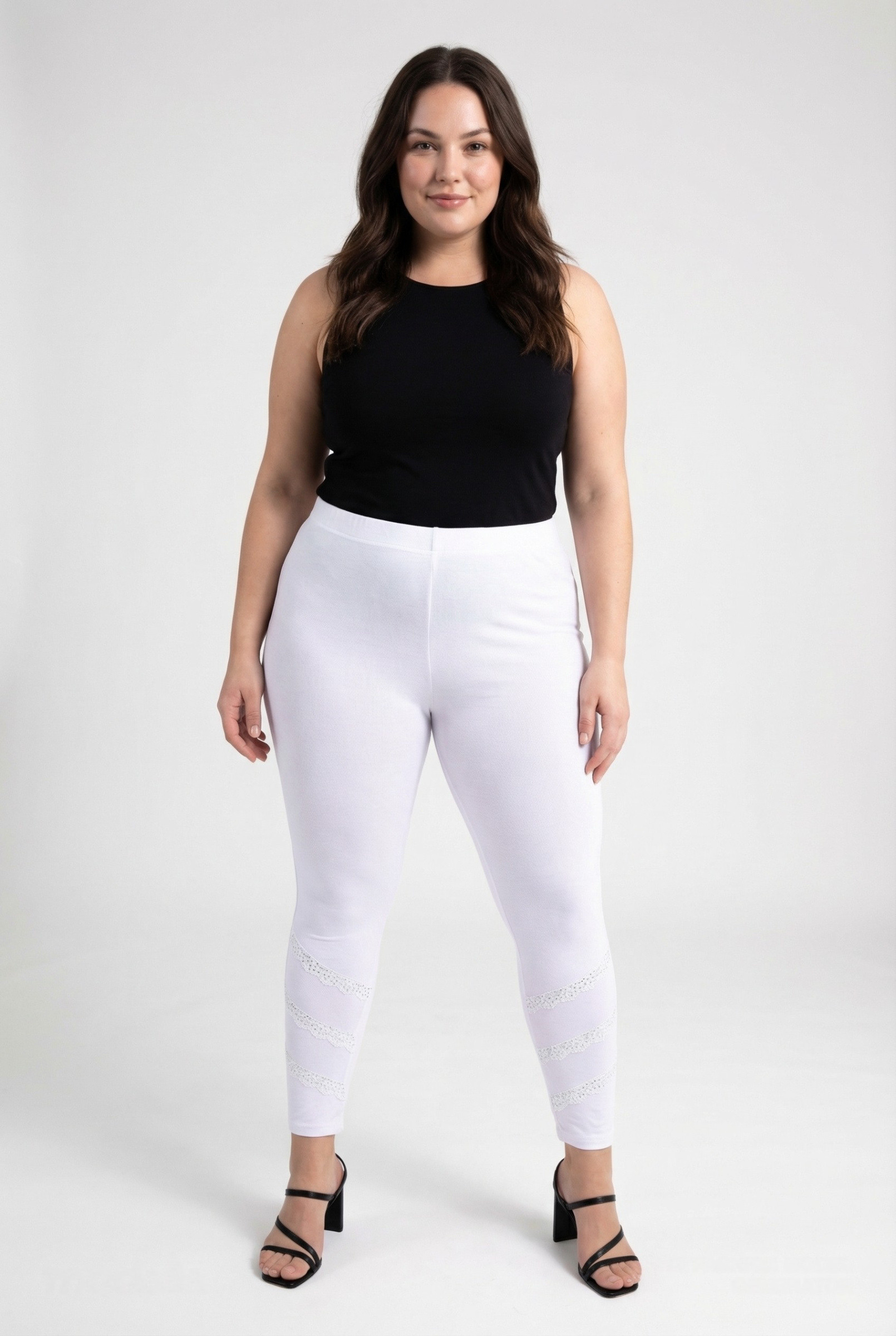 Grossiste Pomme Rouge Paris - Legging blanc grande taille avec bande dentelle et strass (B225)