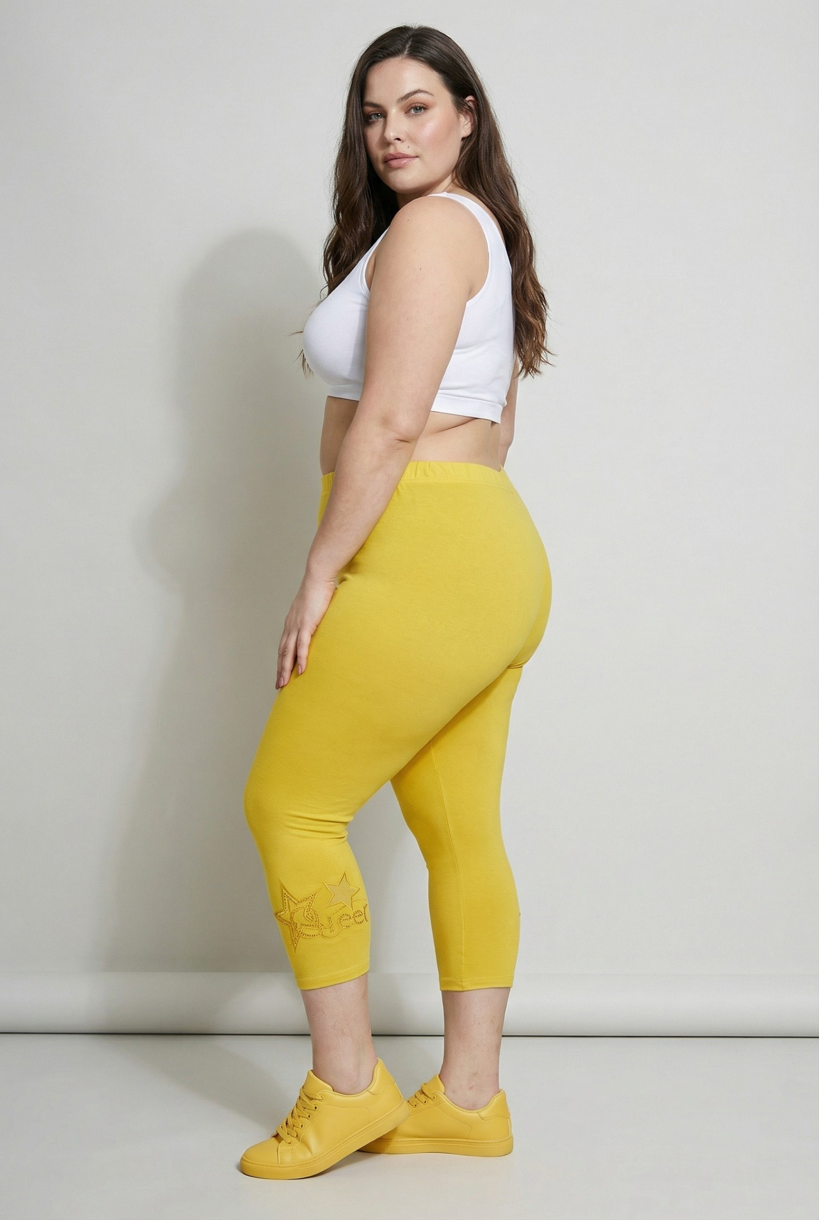 Grossista Pomme Rouge Paris - Leggings corti gialli taglia grande con motivo a stelle (B209)