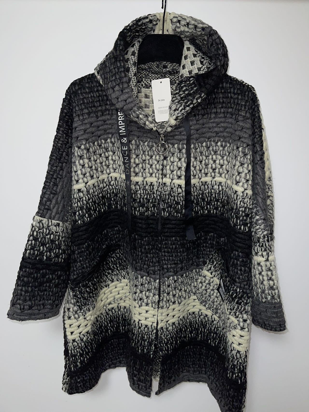 Grossiste Pomme Rouge Paris - Manteau en laine motif B