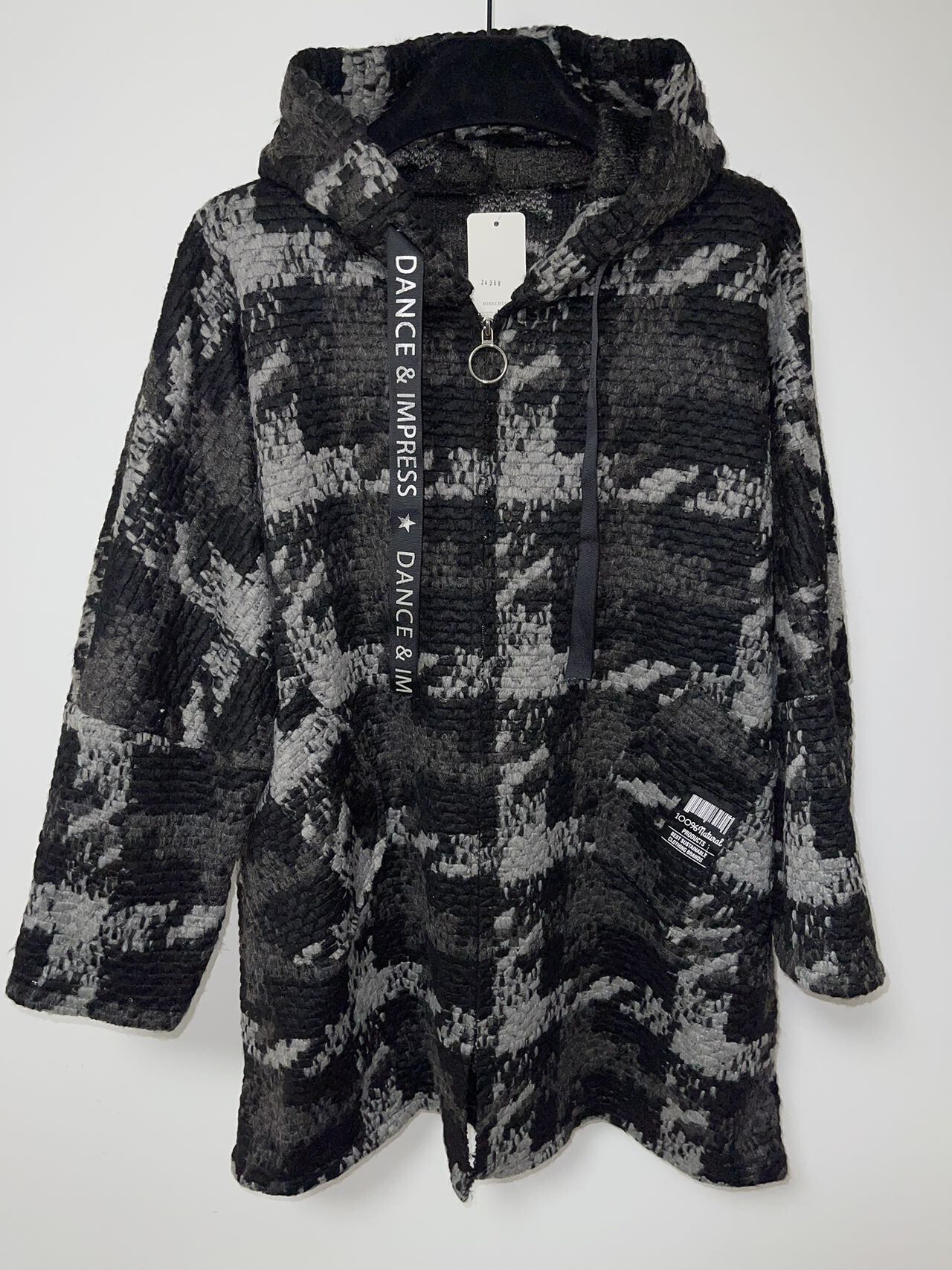 Grossiste Pomme Rouge Paris - Manteau en laine motif C