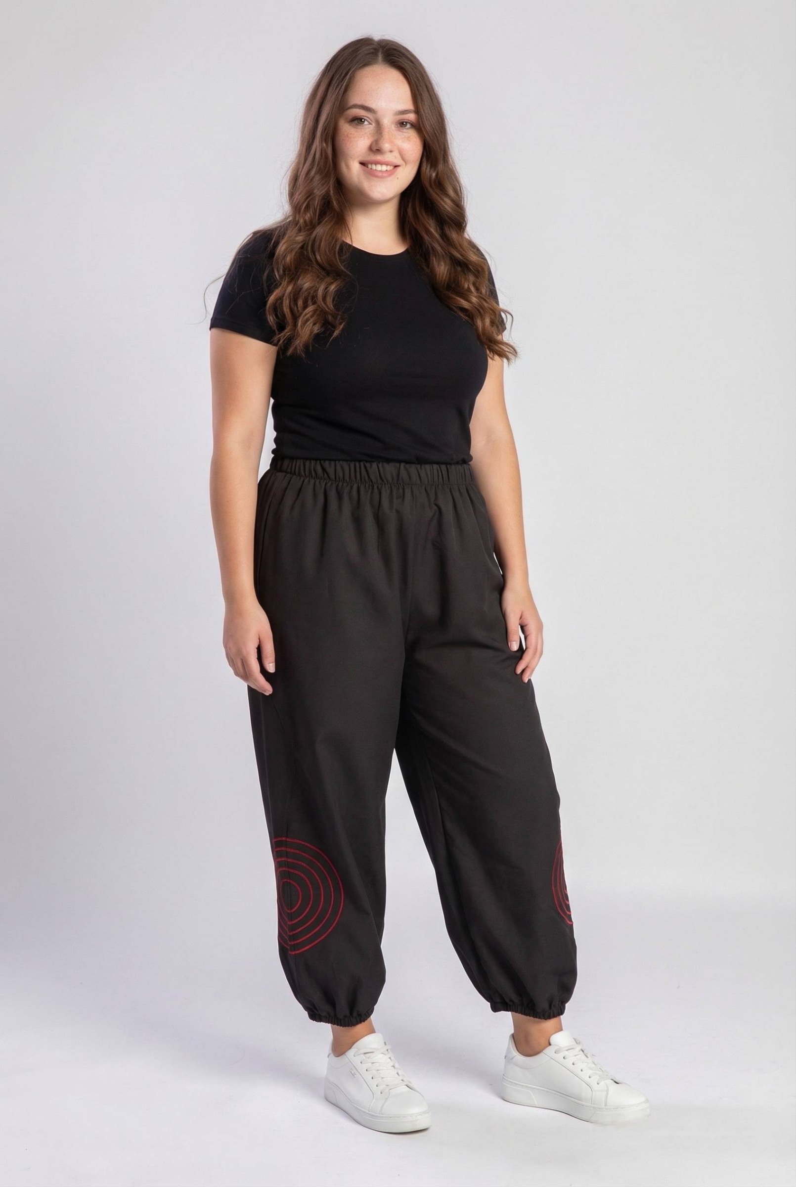 Grossiste Pomme Rouge Paris - Pantalon large grande taille avec nervure rouge
