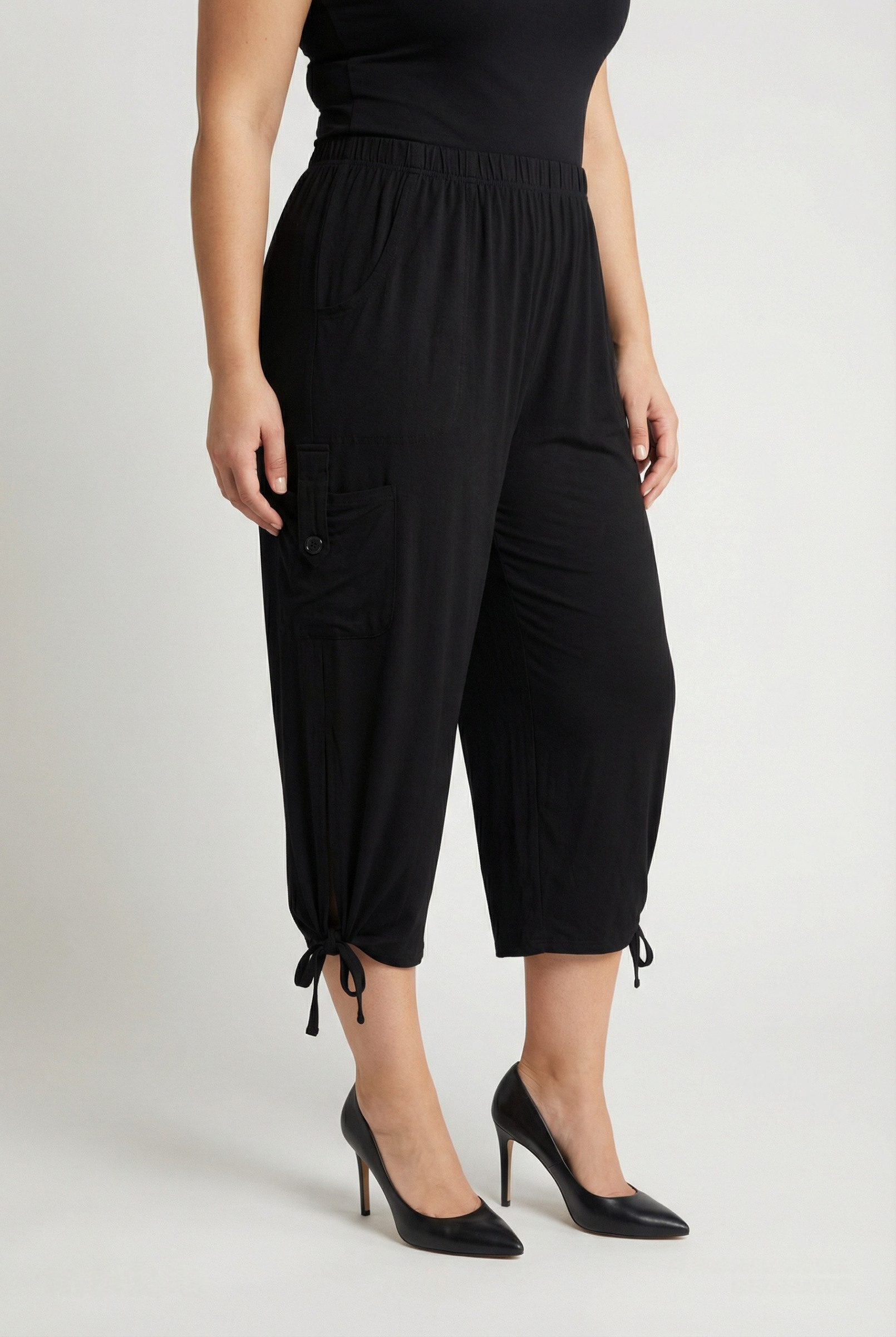 Grossiste Pomme Rouge Paris - Pantacourt noir grande taille large (B78)