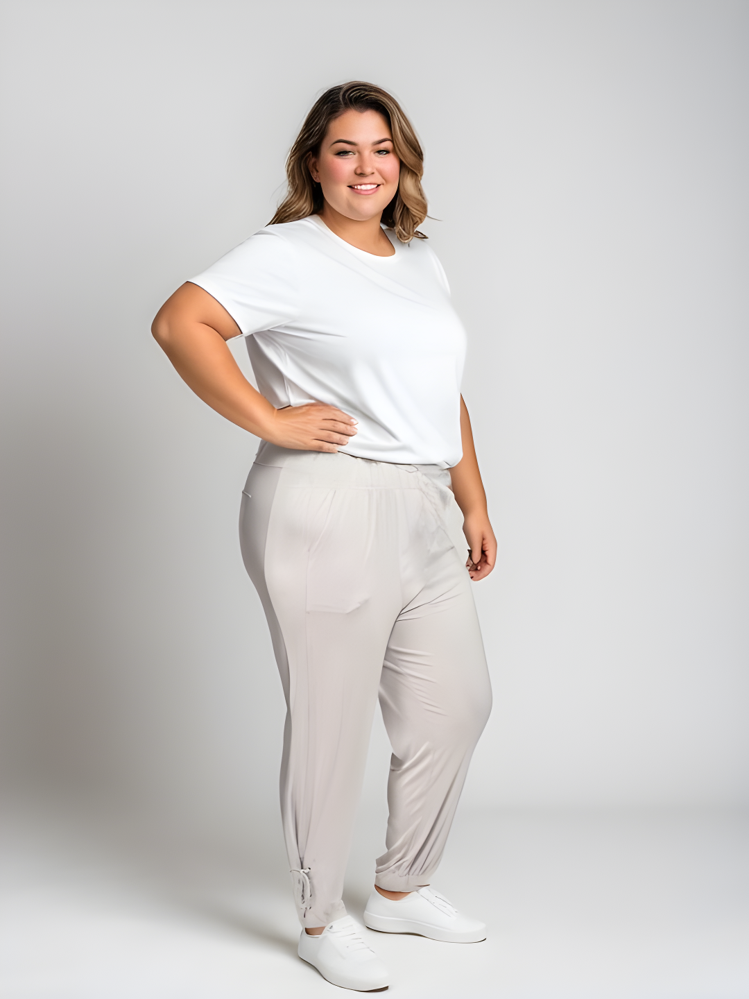 Grossiste Pomme Rouge Paris - Pantalon gris avec laçage (B131)