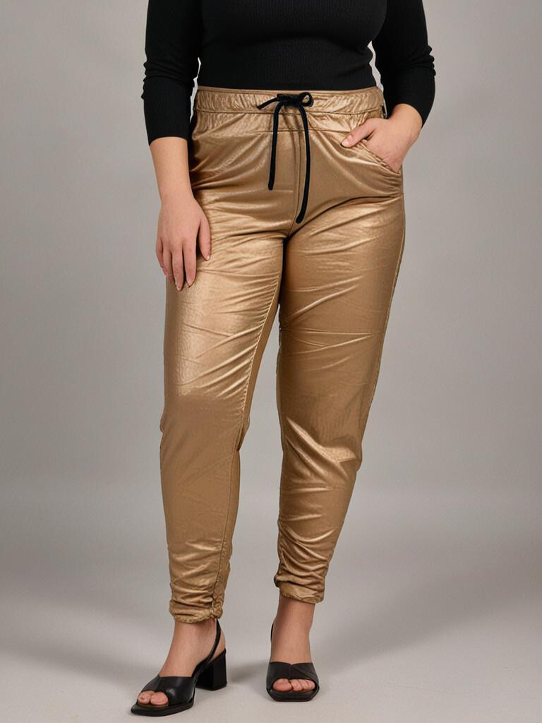 Grossiste Pomme Rouge Paris - Pantalon enduit doré effet plissée (T6747)