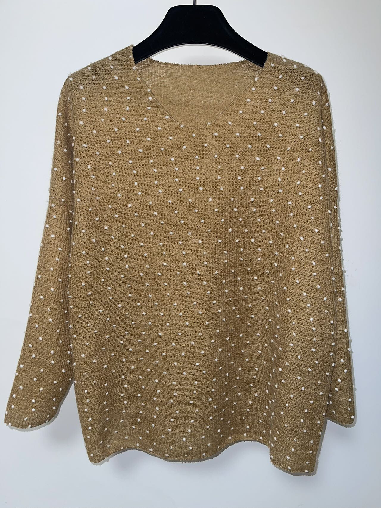 Mayorista Pomme Rouge Paris - Jersey camel con relieve de lunares (T82830)
