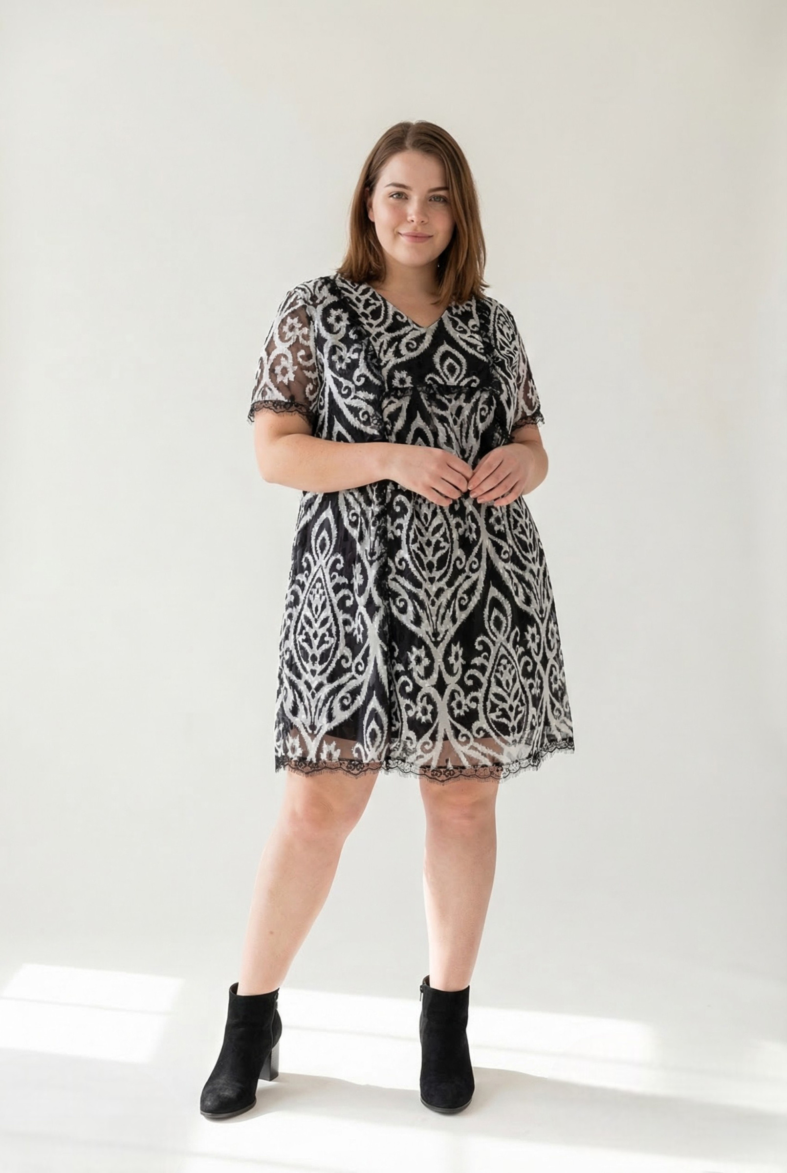 Grossiste Pomme Rouge Paris - Robe grande taille imprimé gris