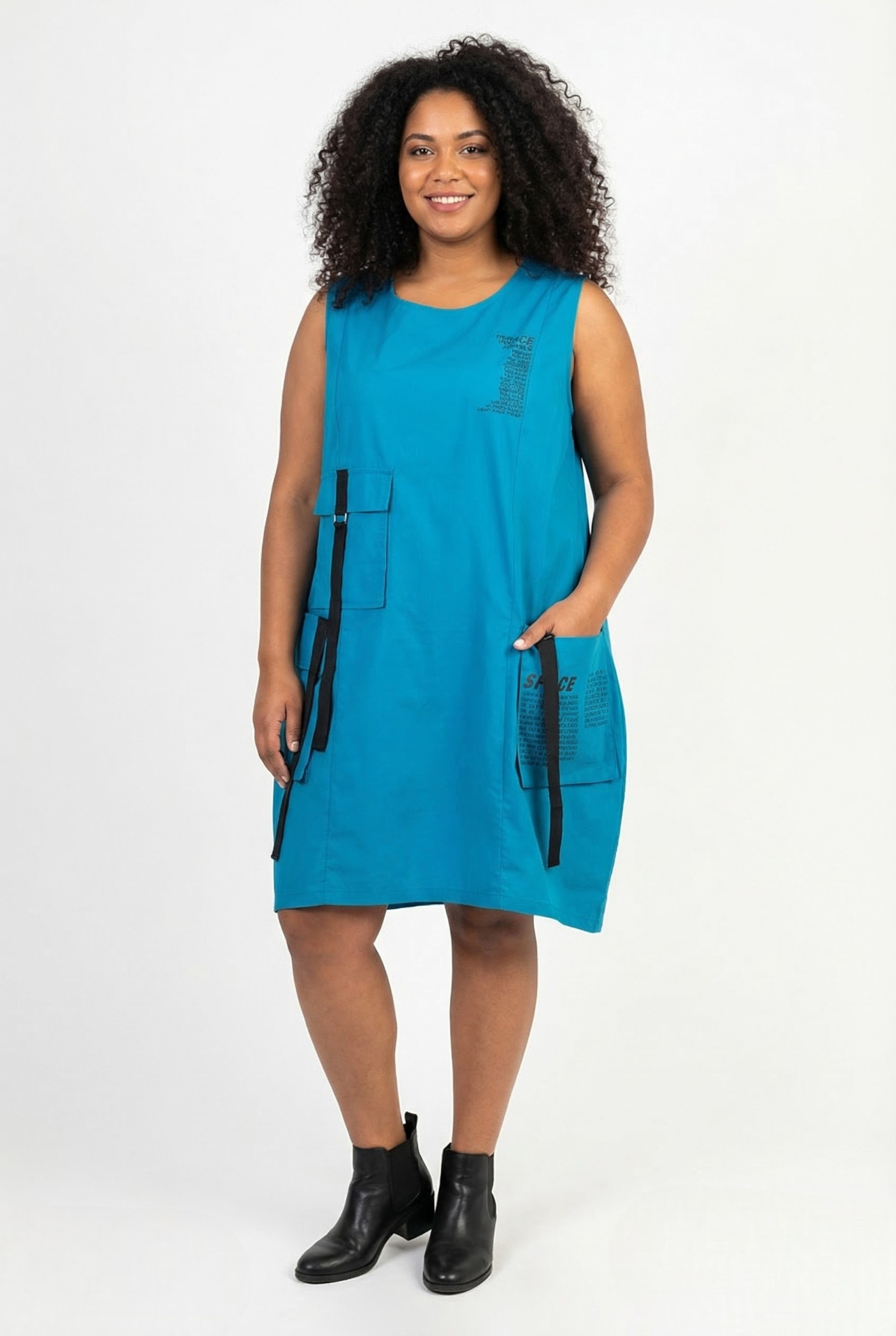 Grossiste Pomme Rouge Paris - Robe grande taille style urbain bleu (C6573)
