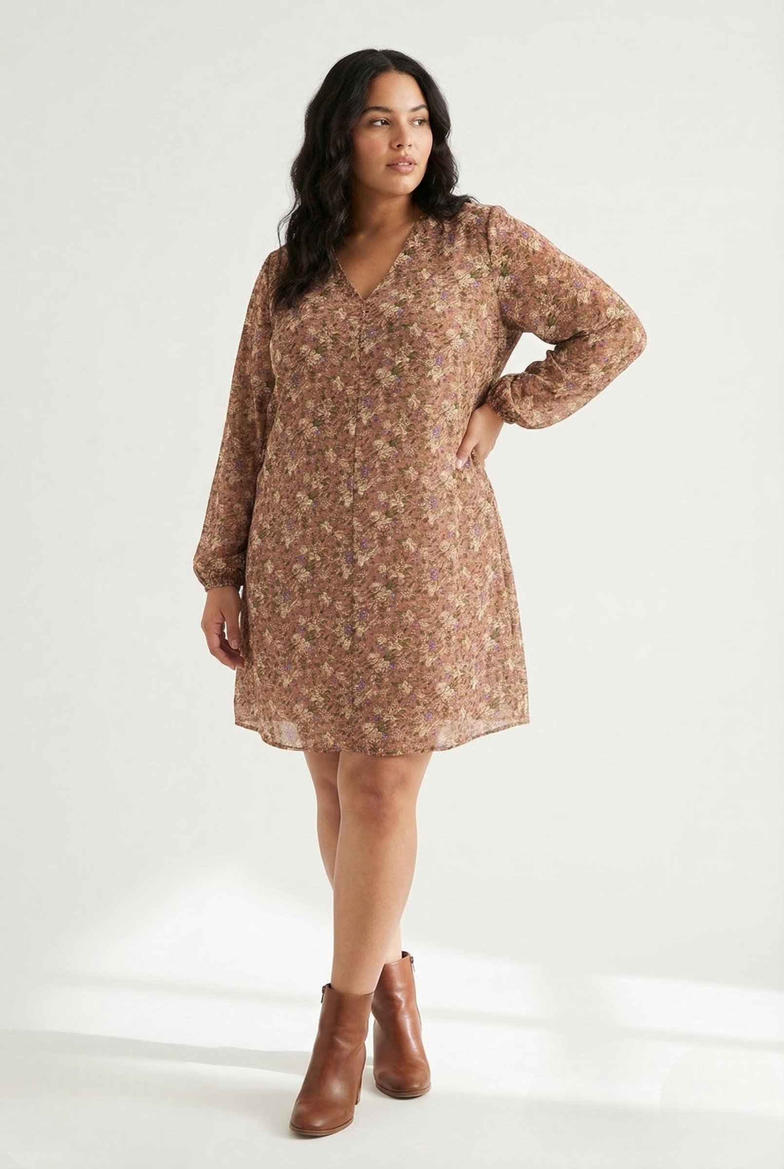 Grossiste Pomme Rouge Paris - Robe imprimé fleurie et lurex grande taille