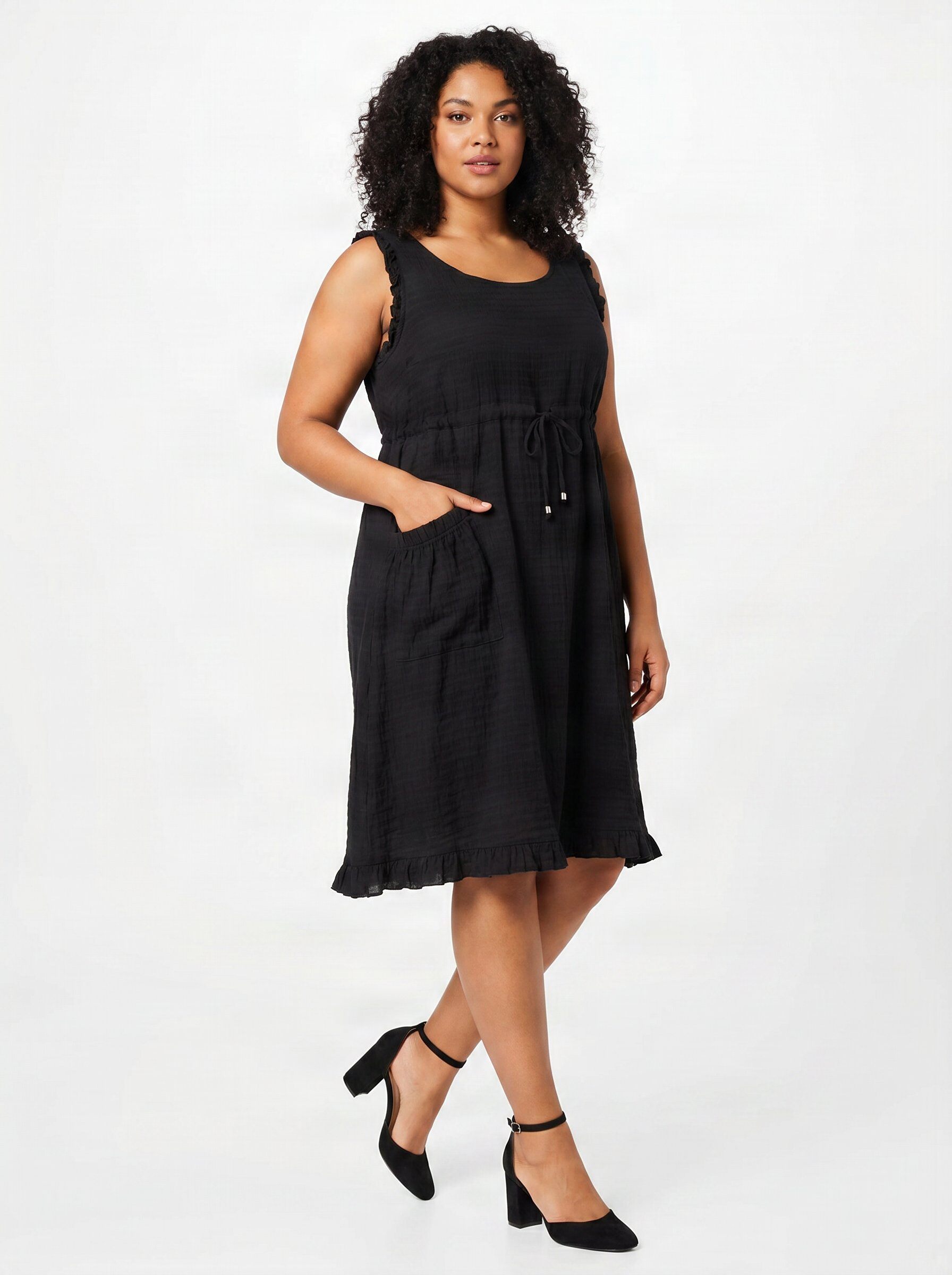Grossiste Pomme Rouge Paris - Robe grande taille gaufrée noir (C6556)