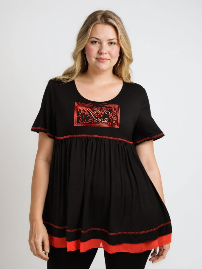 Grossista Pomme Rouge Paris - Tshirt con cuciture e ricami (A549)