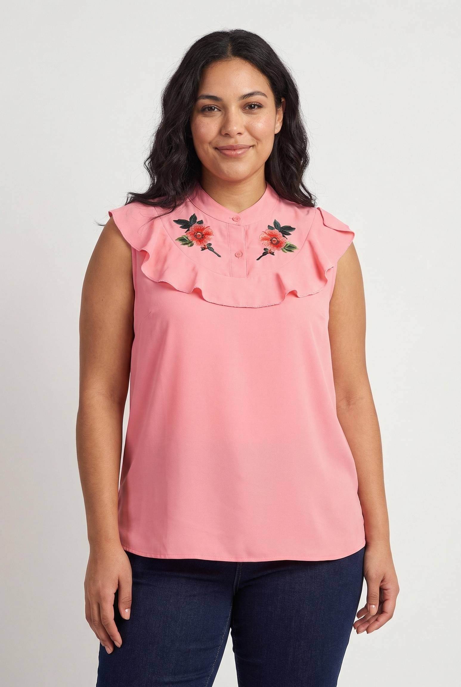 Grossiste Pomme Rouge Paris - Top rose grande taille sans manche avec broderies (A965)