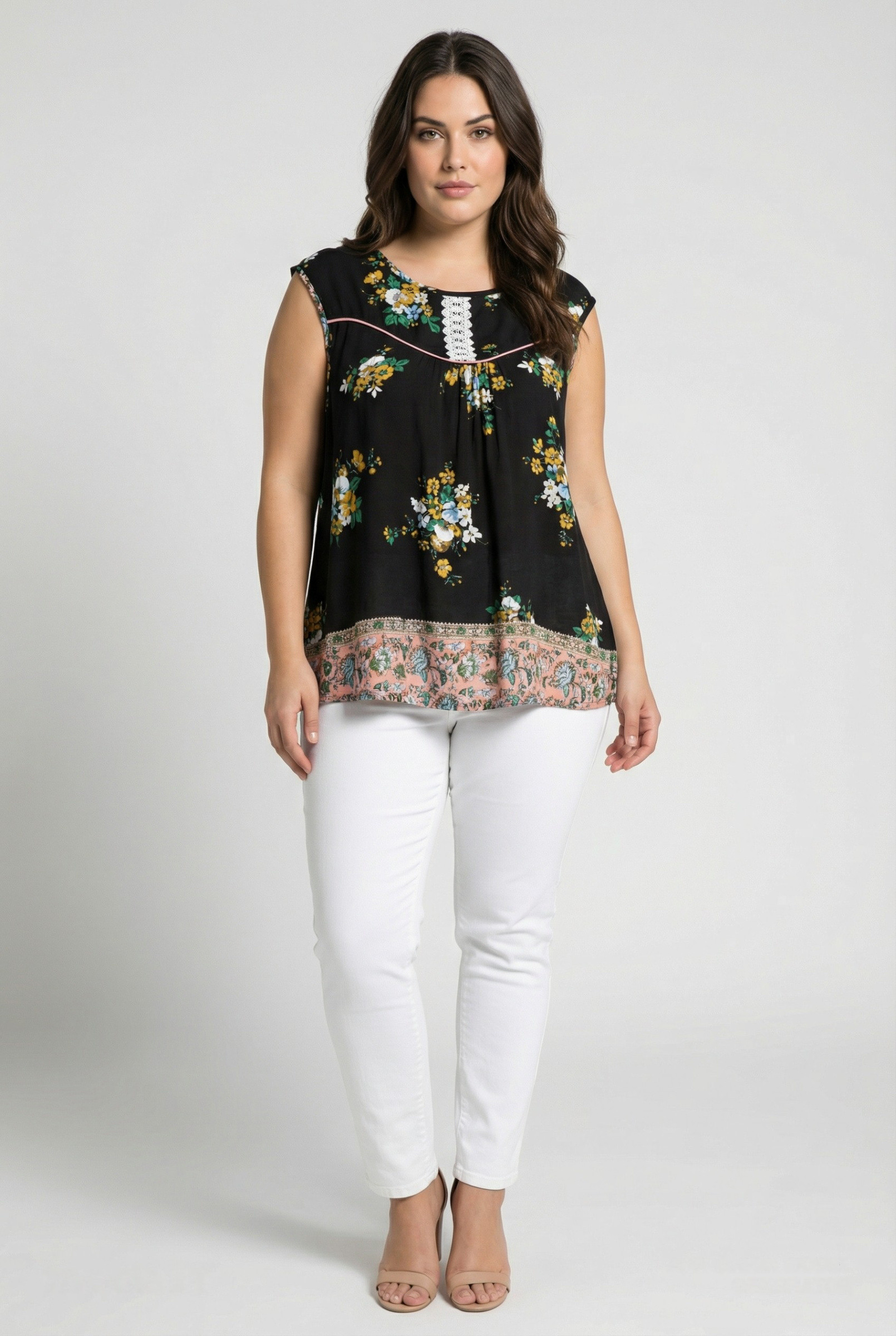Grossiste Pomme Rouge Paris - Top grande taille imprimé floral noir (A955)