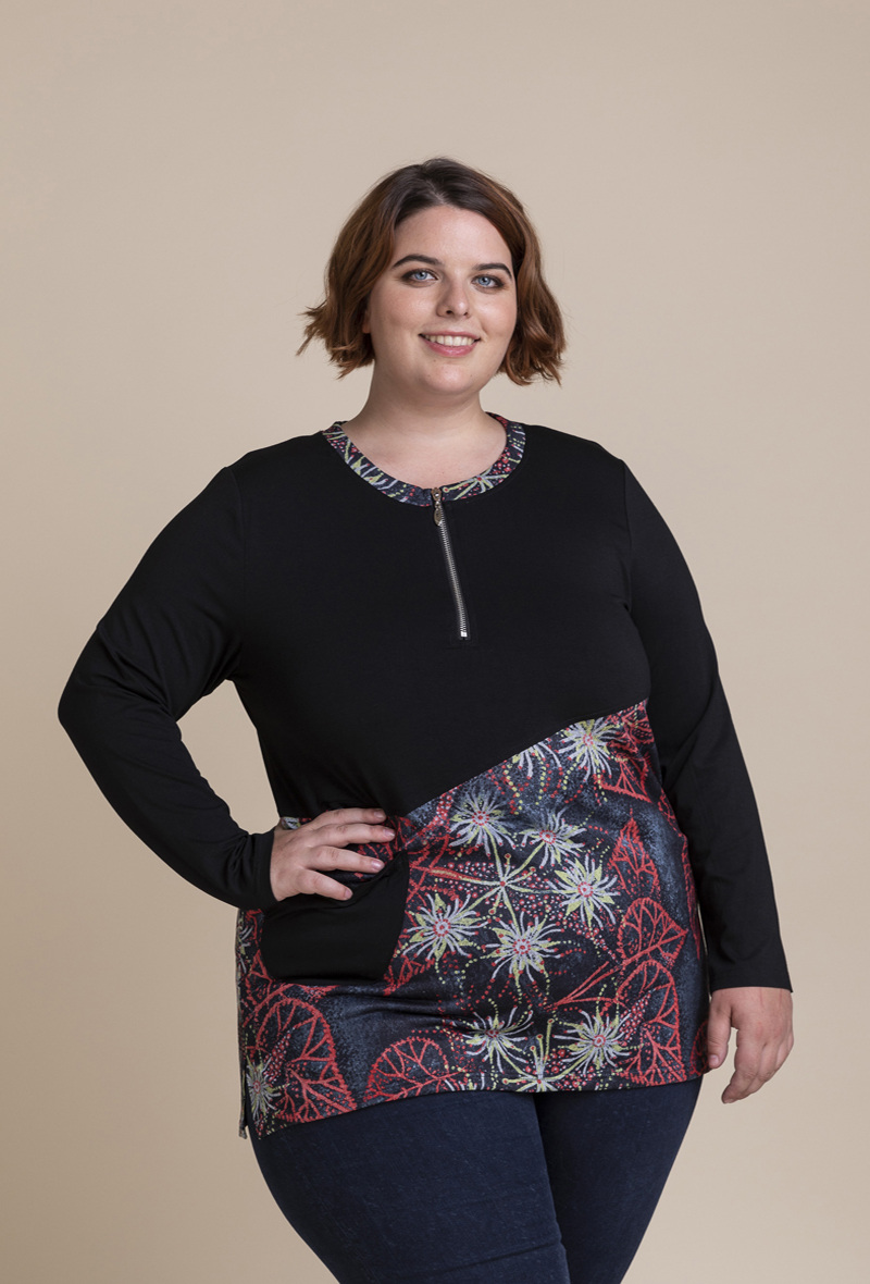 Mayorista Pomme Rouge Paris - Túnica de talla grande semi estampada con cuello de cremallera (C6243)