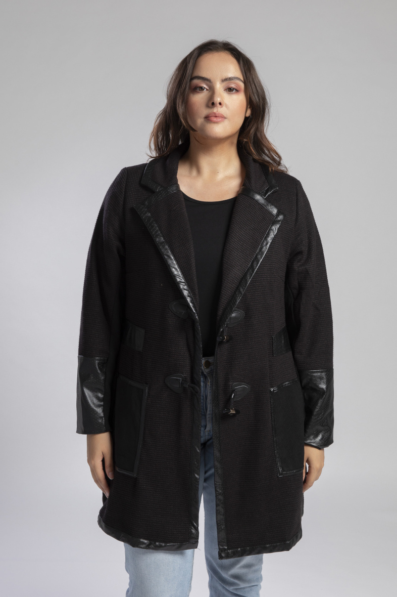 Grossiste Pomme Rouge Paris - Veste noir avec patch en PVC (A563)