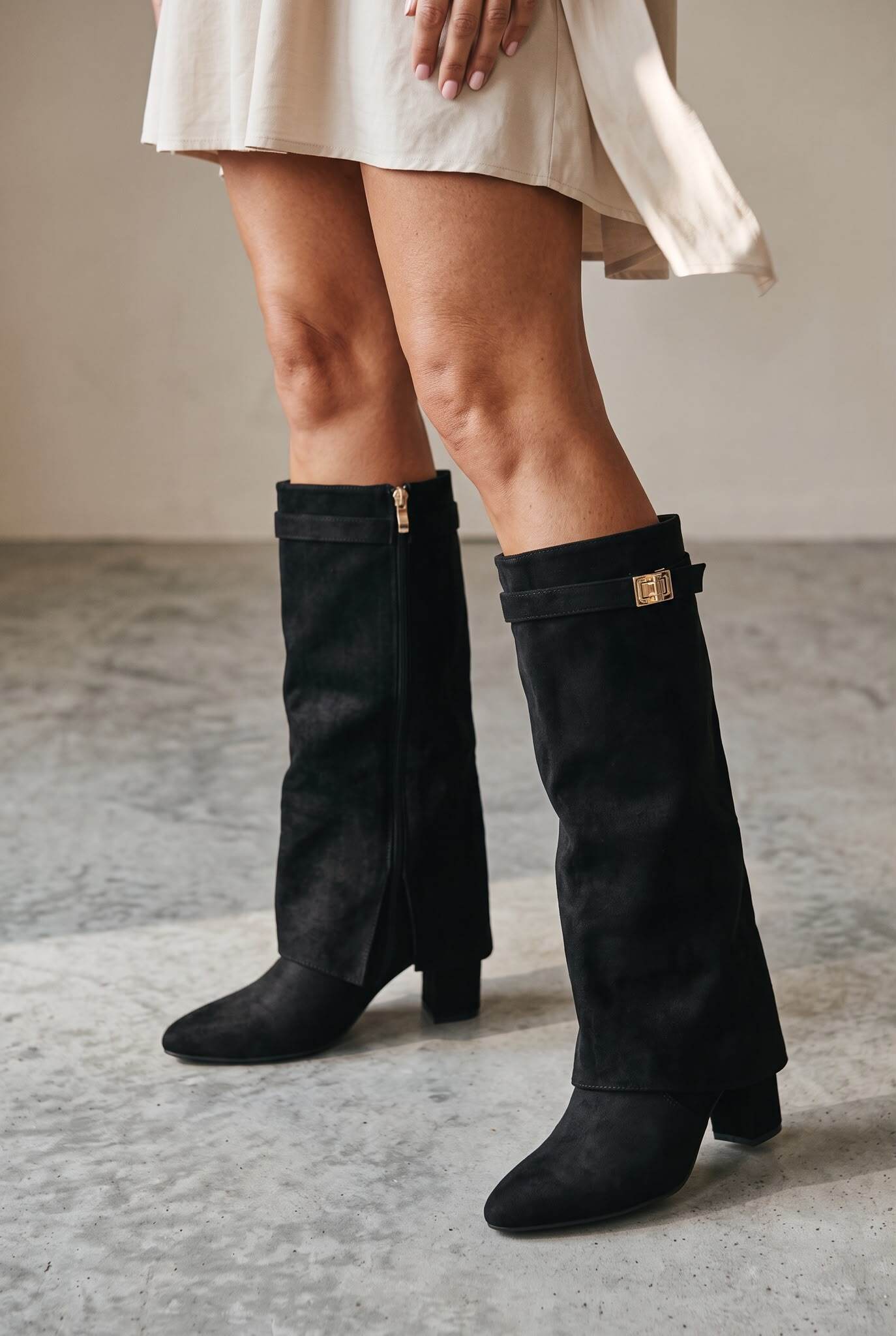 Grossiste Poti Pati - Bottes à talon haut carré avec revers en suédine, zip intérieur