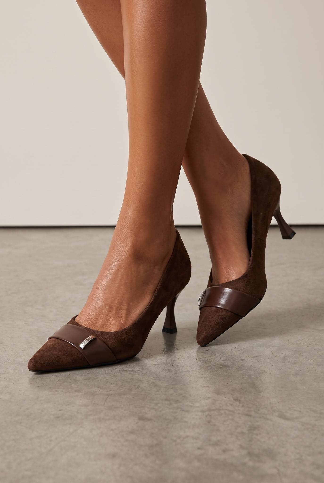 Grossiste Poti Pati - Escarpins bicolores avec bande en PU marron avec talon haut de 8cm