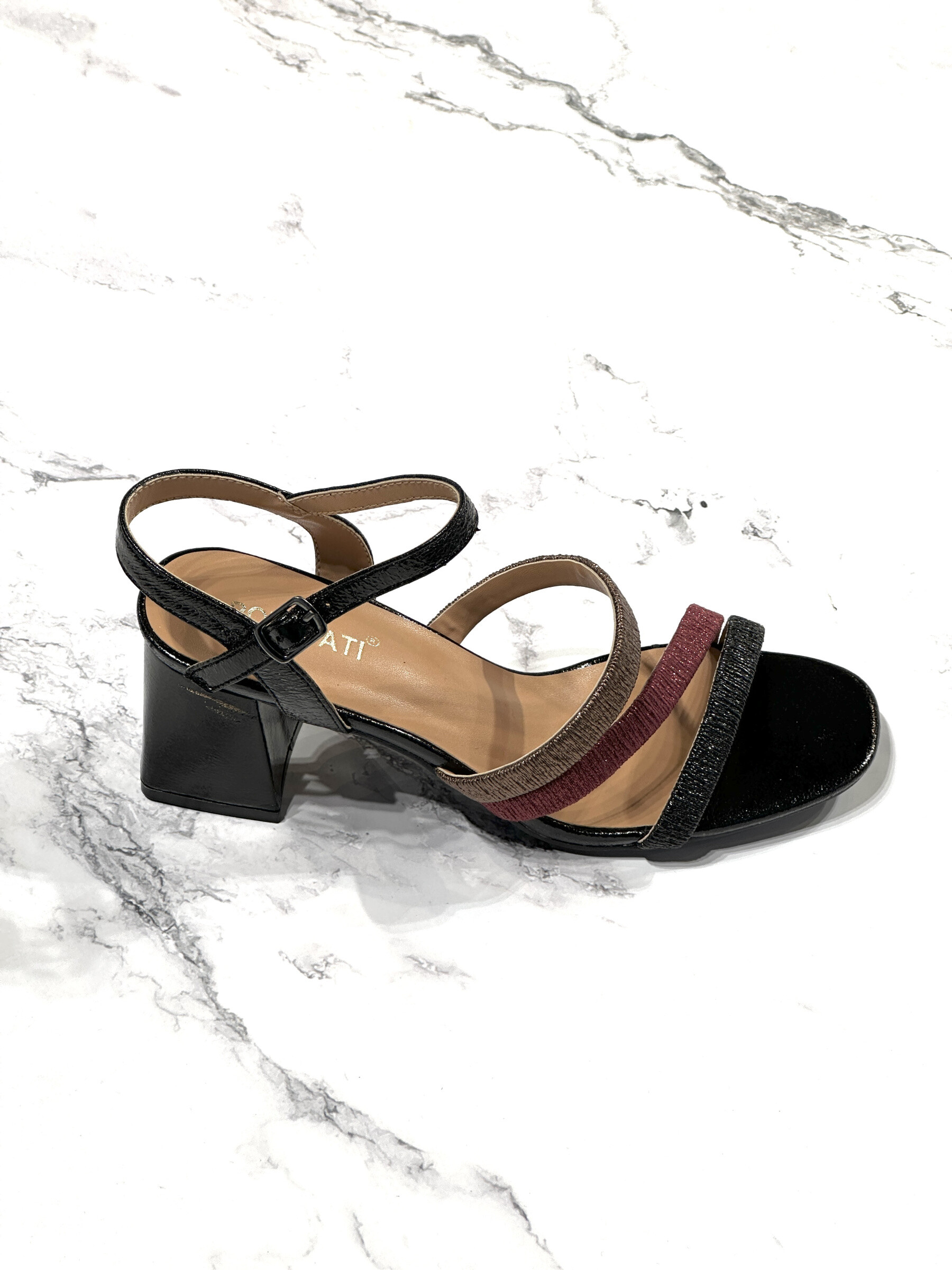 Grossiste Poti Pati - BK077 Sandales avec talon haut de 5 cm avec bandes tricolores