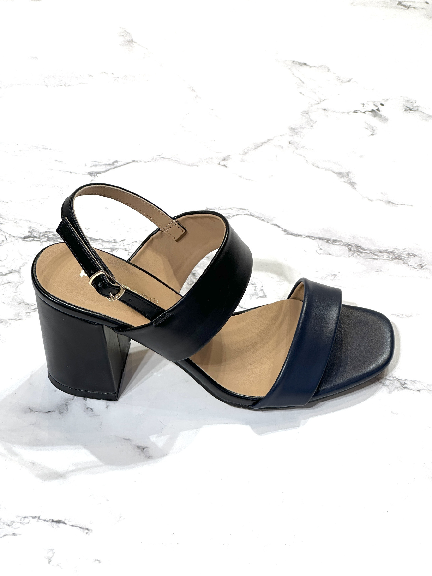 Mayorista Poti Pati - Bk083 Sandalias bicolor con tacón cuadrado de 8 cm alto