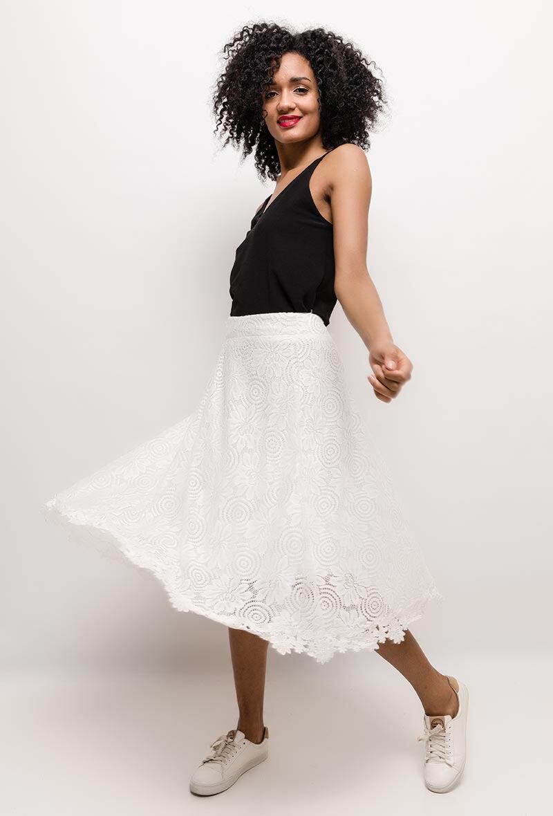 Grossiste Princesse - Jupe patineuse midi en dentelle