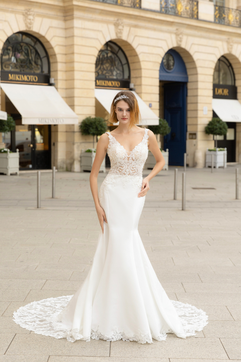 Grossiste Promarried - Col V avec une coupe sirène