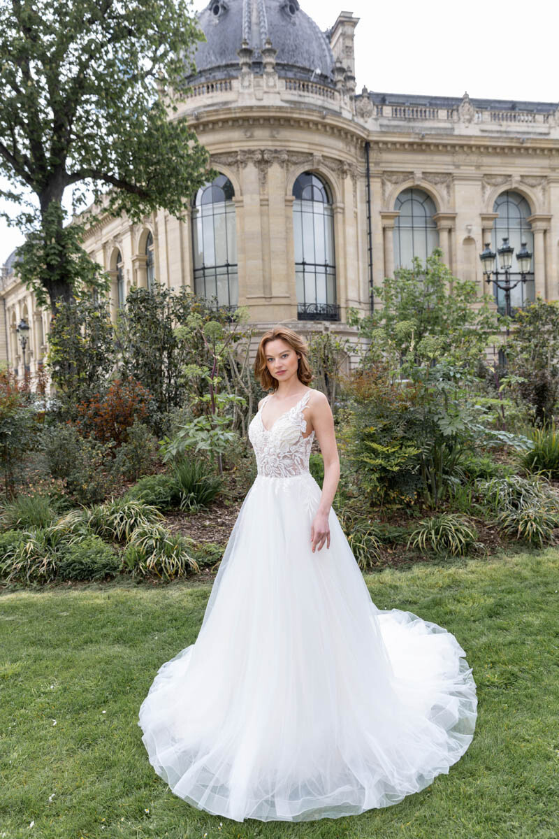 Grossiste Promarried - Robe de mariée coupe empire en tulle et dentelle : élégance et légèreté