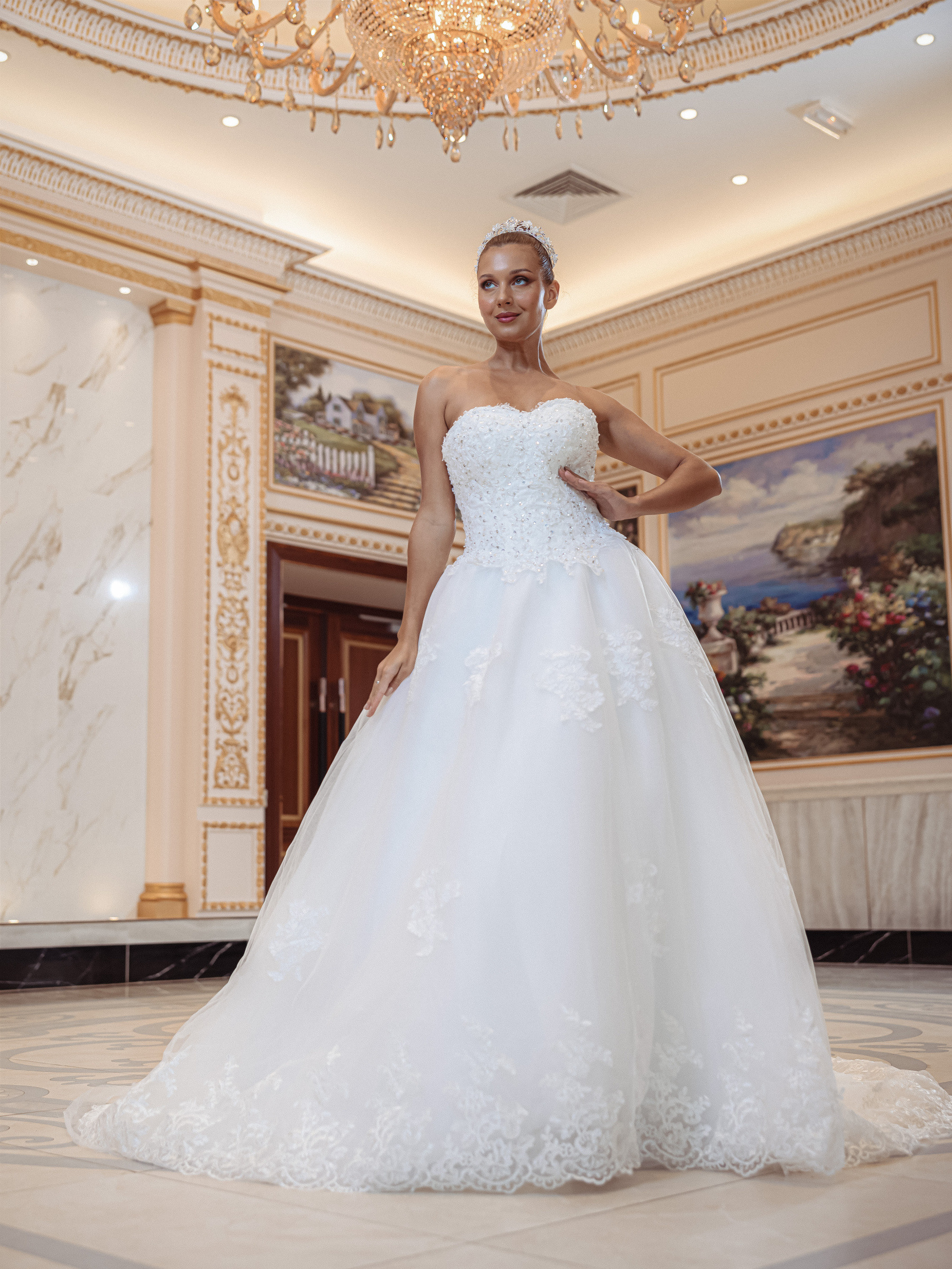 Grossiste Promarried - Robe de mariée princesse bustier avec traine