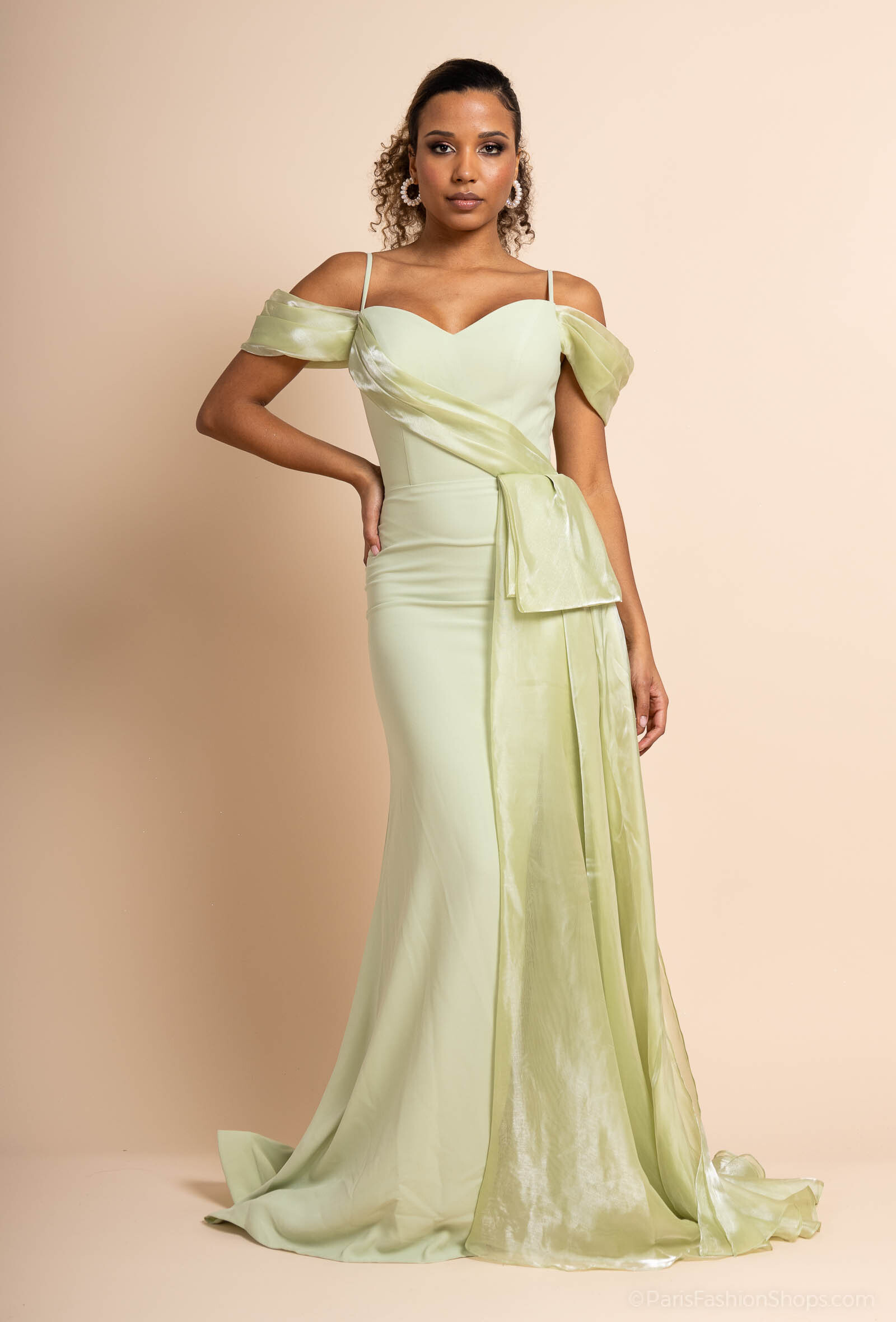 Grossiste Promarried - Robe de soirée élégante – Coupe fourreau avec fente et volants off-shoulder