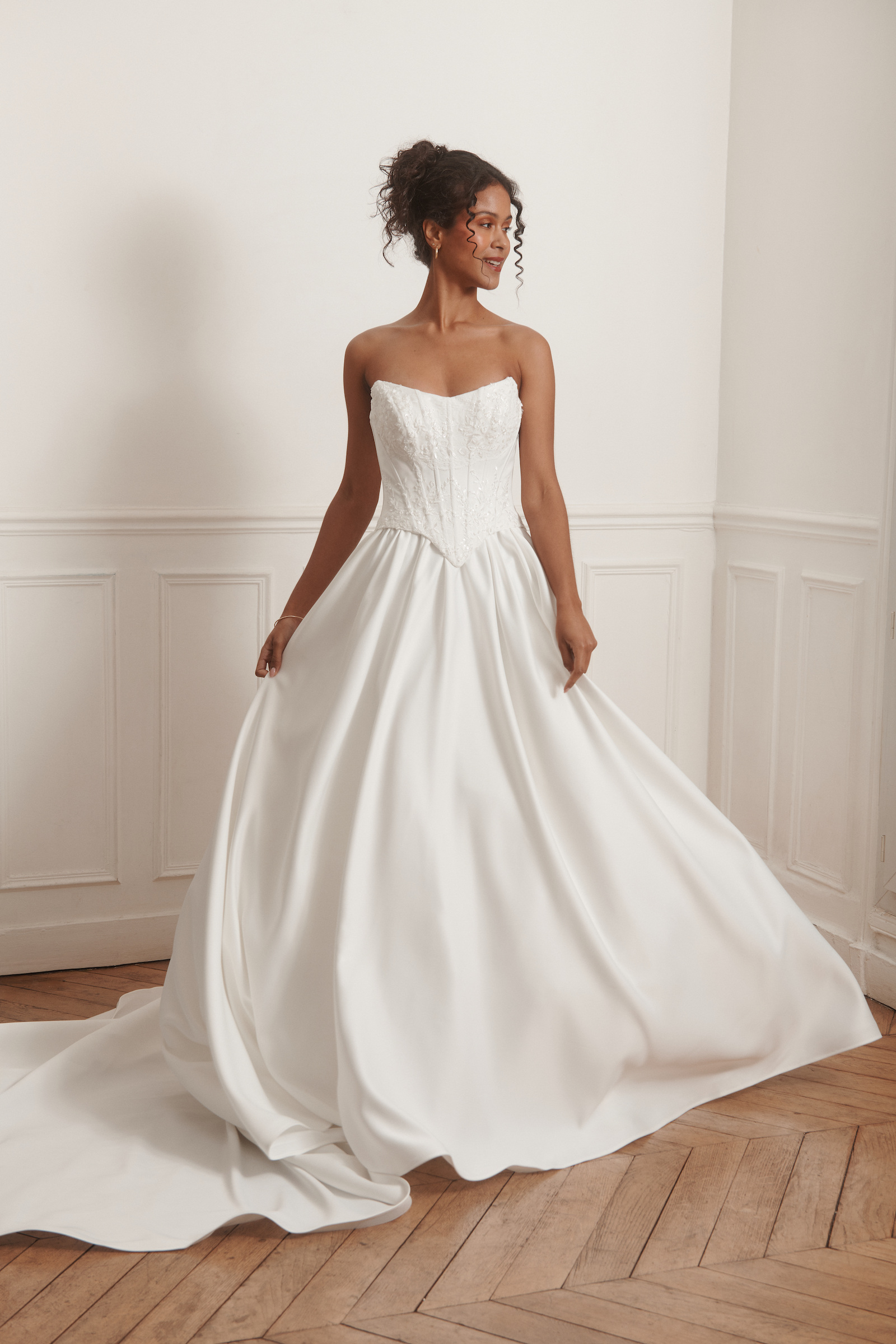 Grossiste Promarried - Robe de mariée Promarried – Bustier cœur, jupe ample & élégance intemporelle