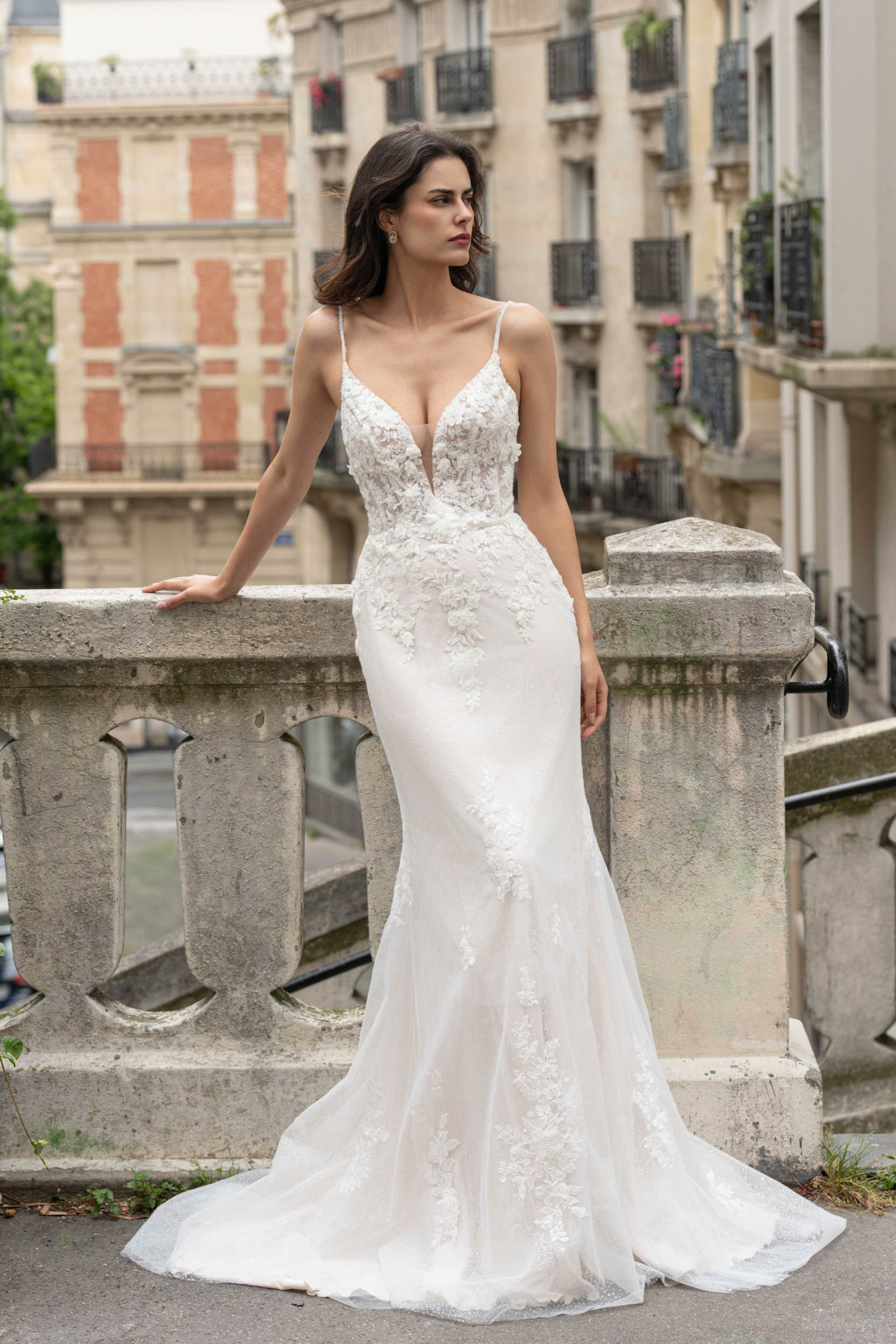 Grossiste Promarried - Robe de mariée sirène en dentelle à fines bretelles – Sensualité florale