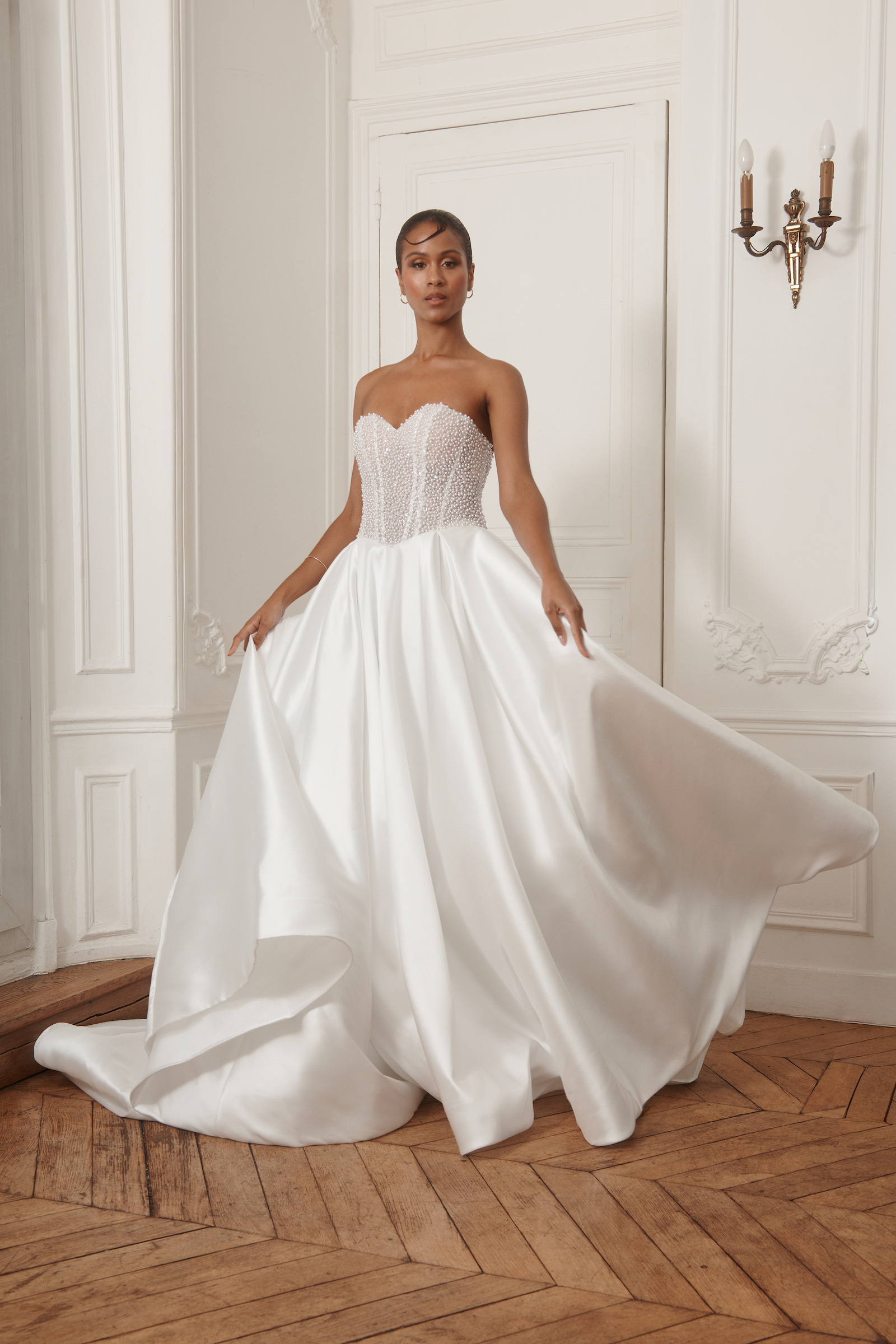 Großhändler Promarried - Perlenbesetztes Prinzessinnen-Brautkleid – Herz-Bustier & Majestätischer Rock