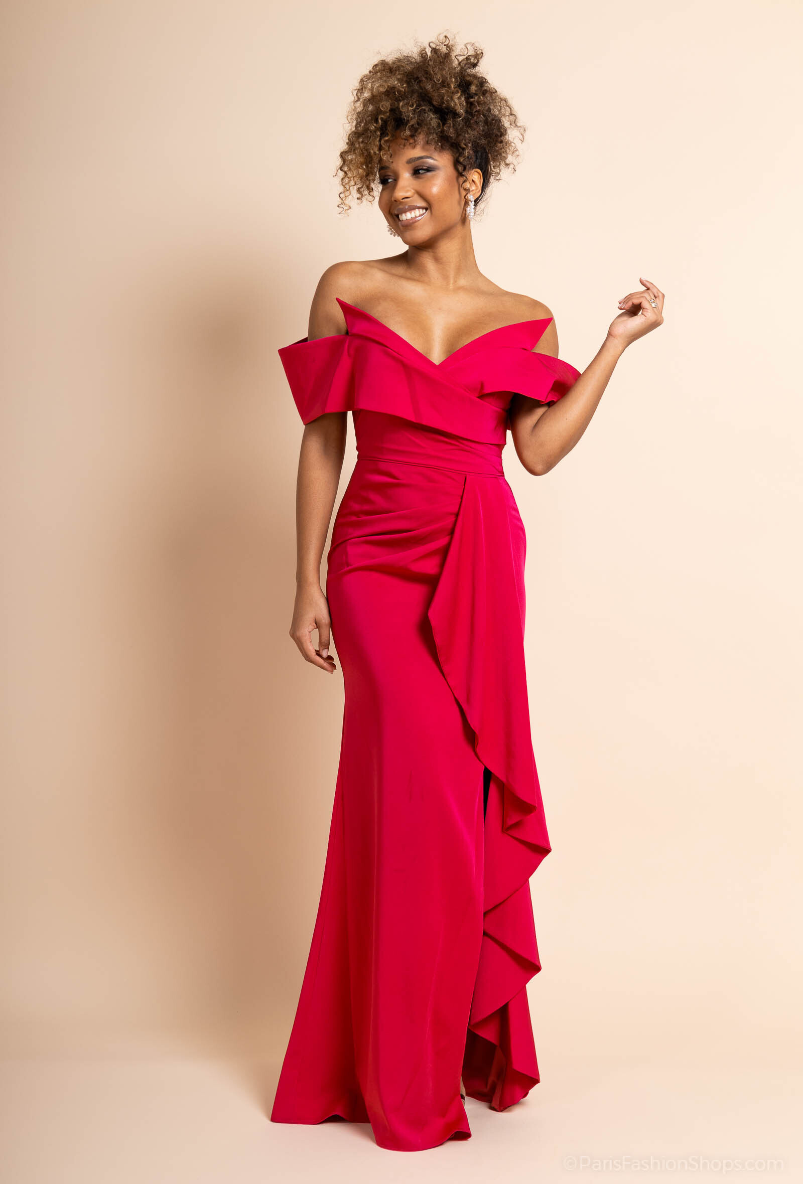 Grossiste Promarried - Robe cocktail rougecoupe fourreau drapée avec une fente