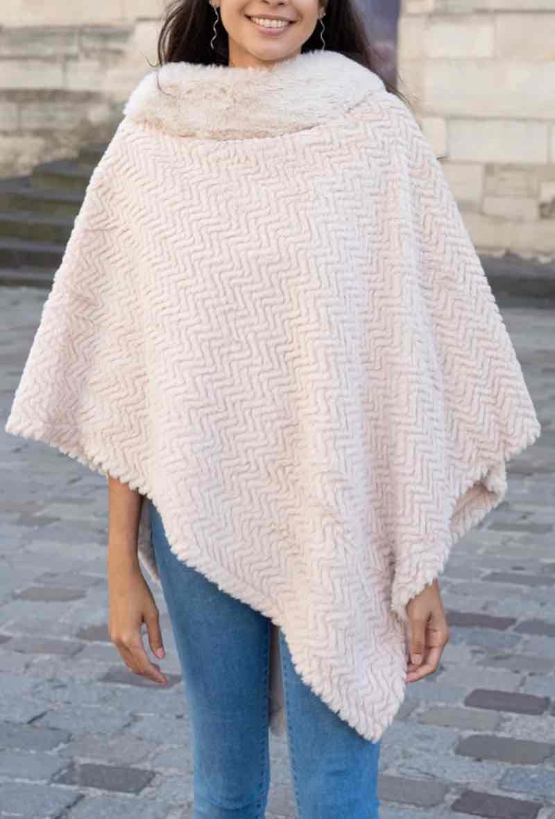 Großhändler PROMISE - Poncho aus strukturiertem Kunstpelz