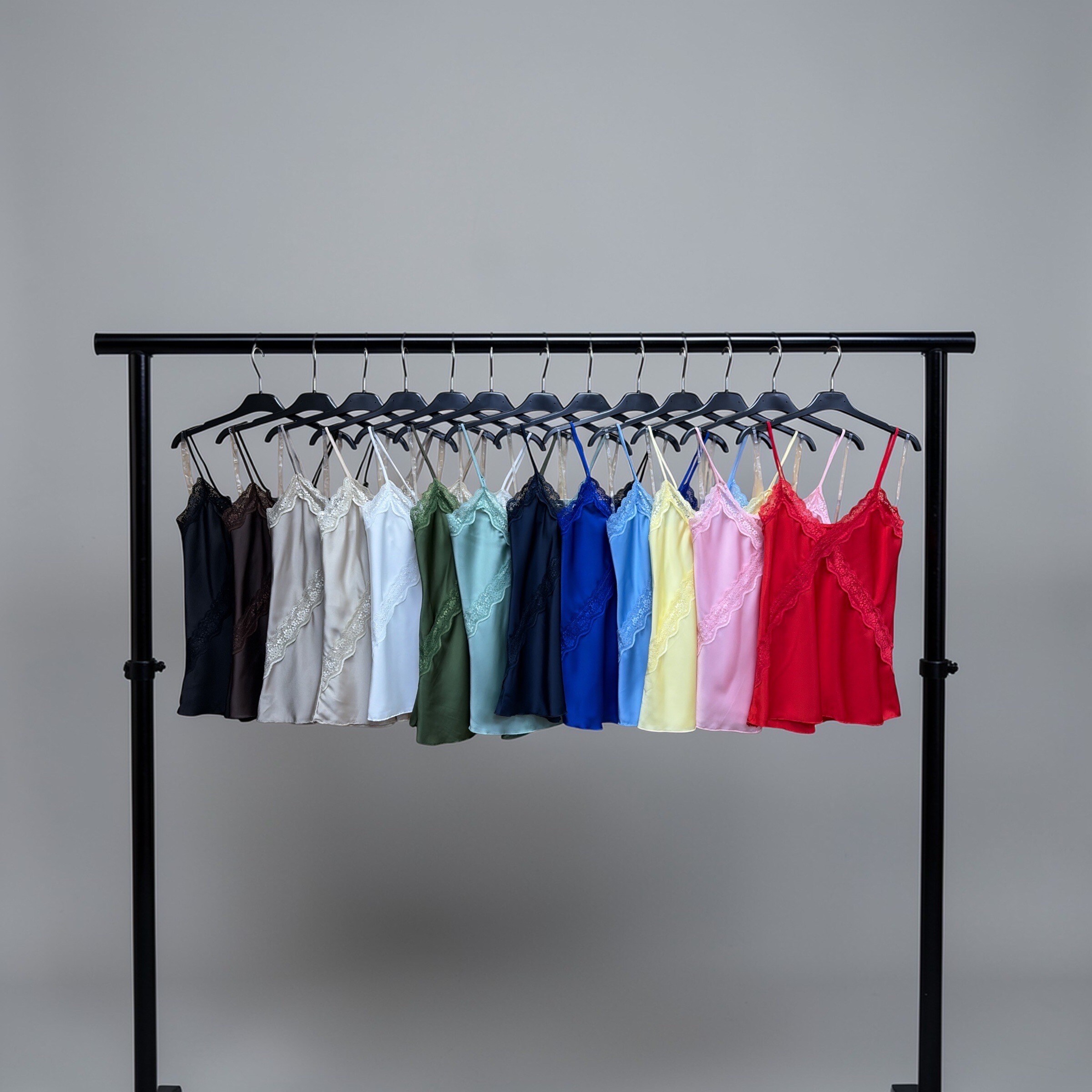 Mayorista PROMISE - Top de raso con encaje