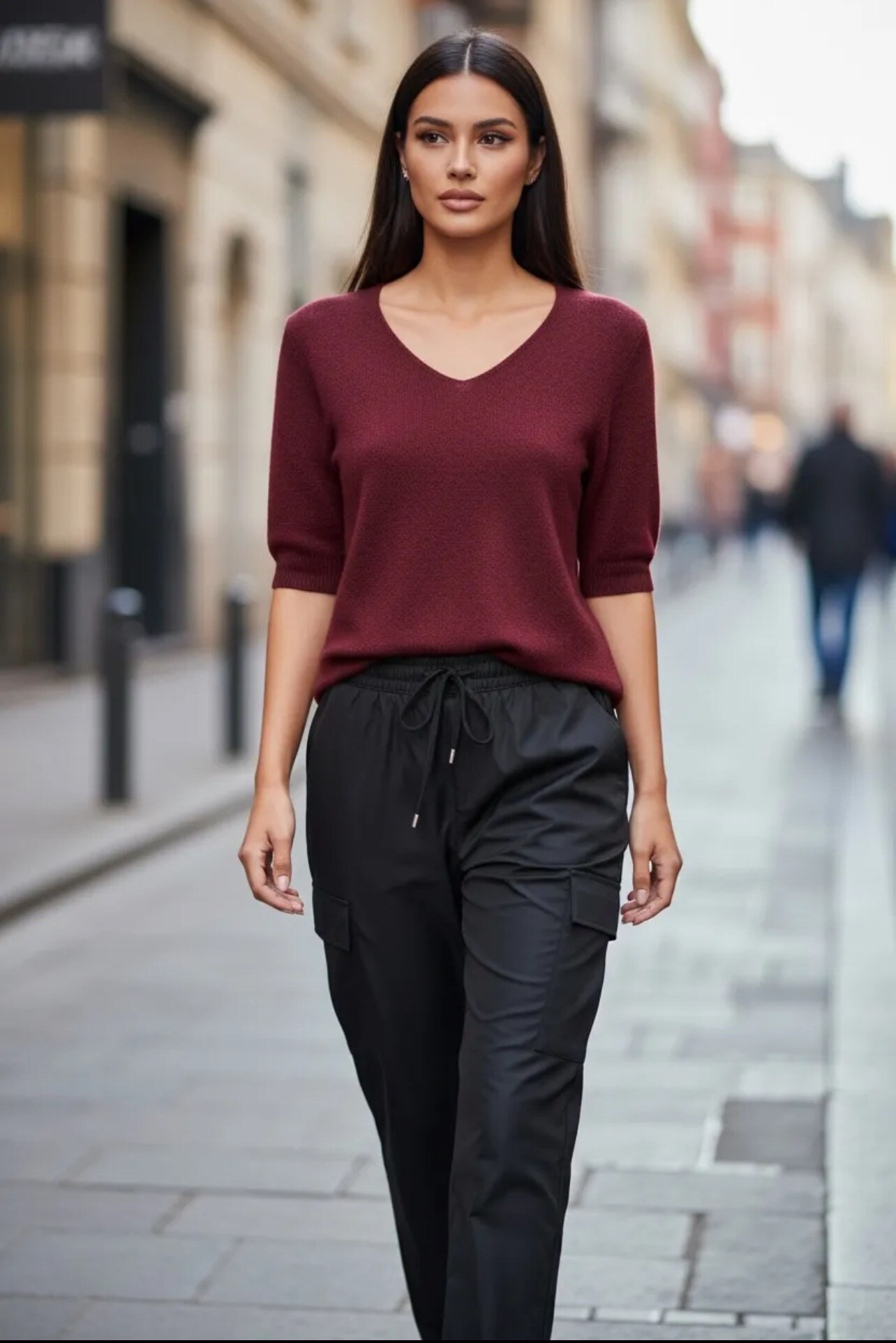 Wholesaler PROMISE - Short sleeve V-neck sweater in soft material