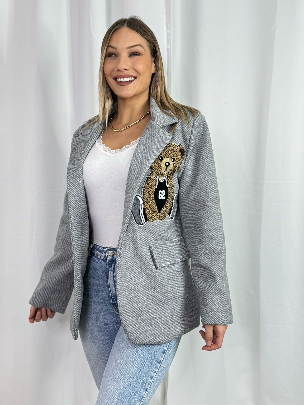 Grossiste PROMISE - Veste blazer avec écusson ourson