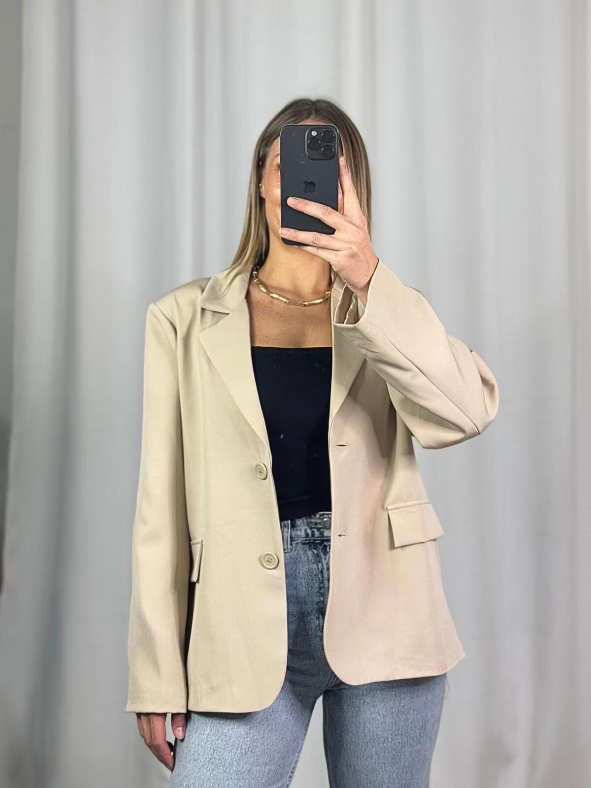 Wholesaler PROMISE - Straight cut jacket with opening at the back