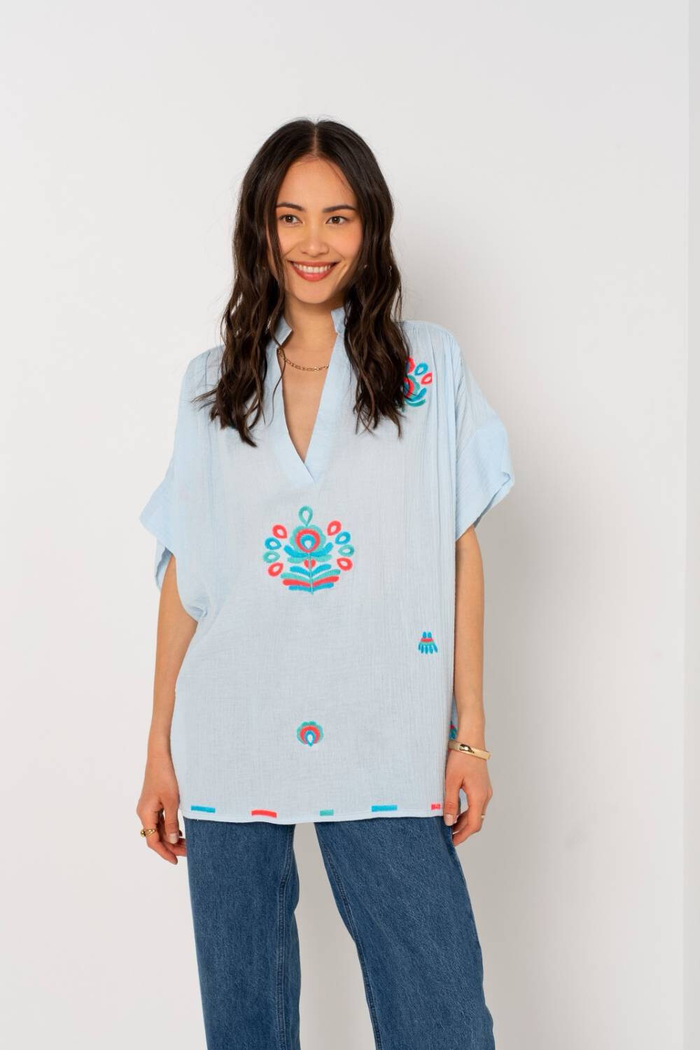 Wholesaler PURPLE QUEEN - embroidery shirt