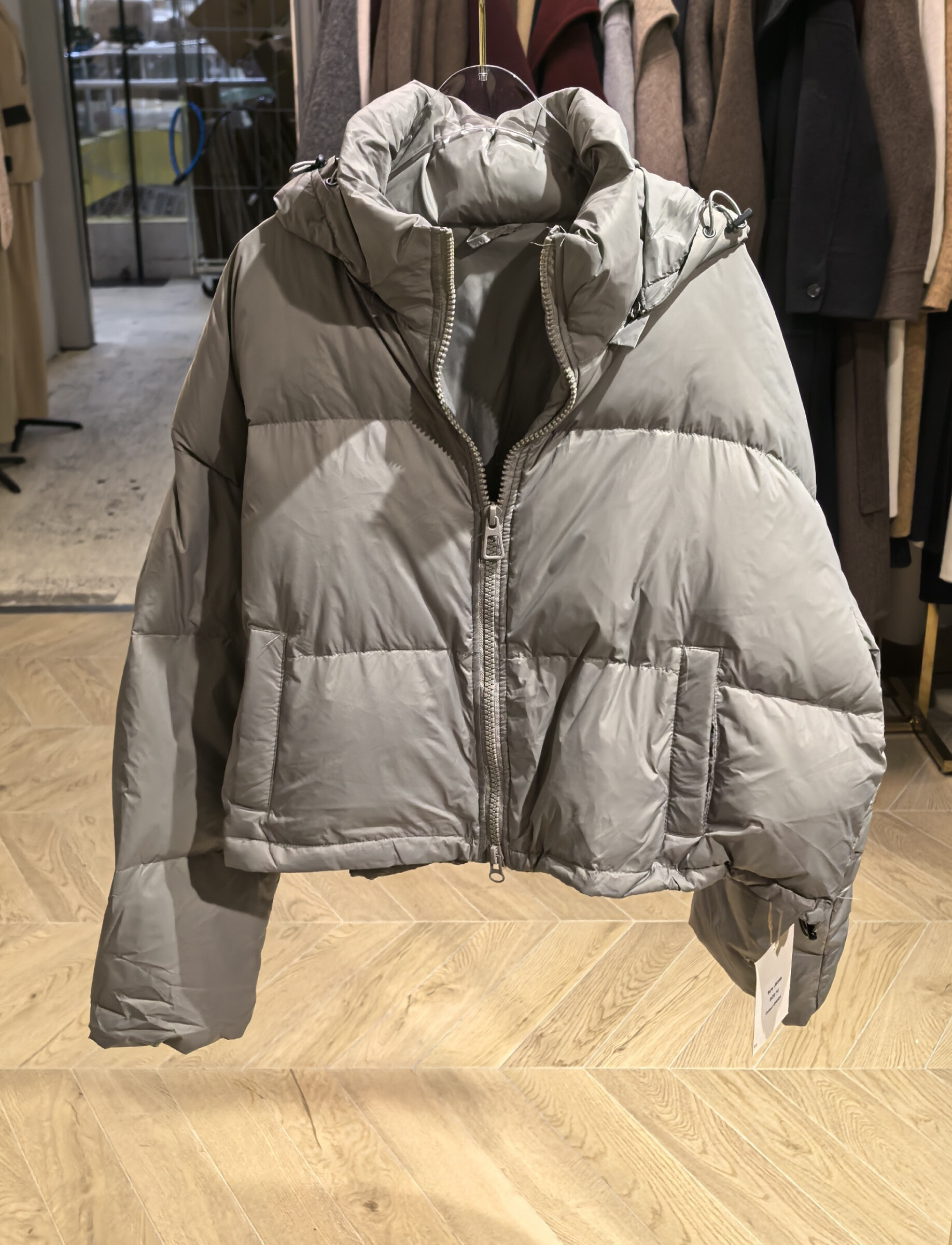 Wholesaler PURPLE QUEEN - mid-length down jacket with hood