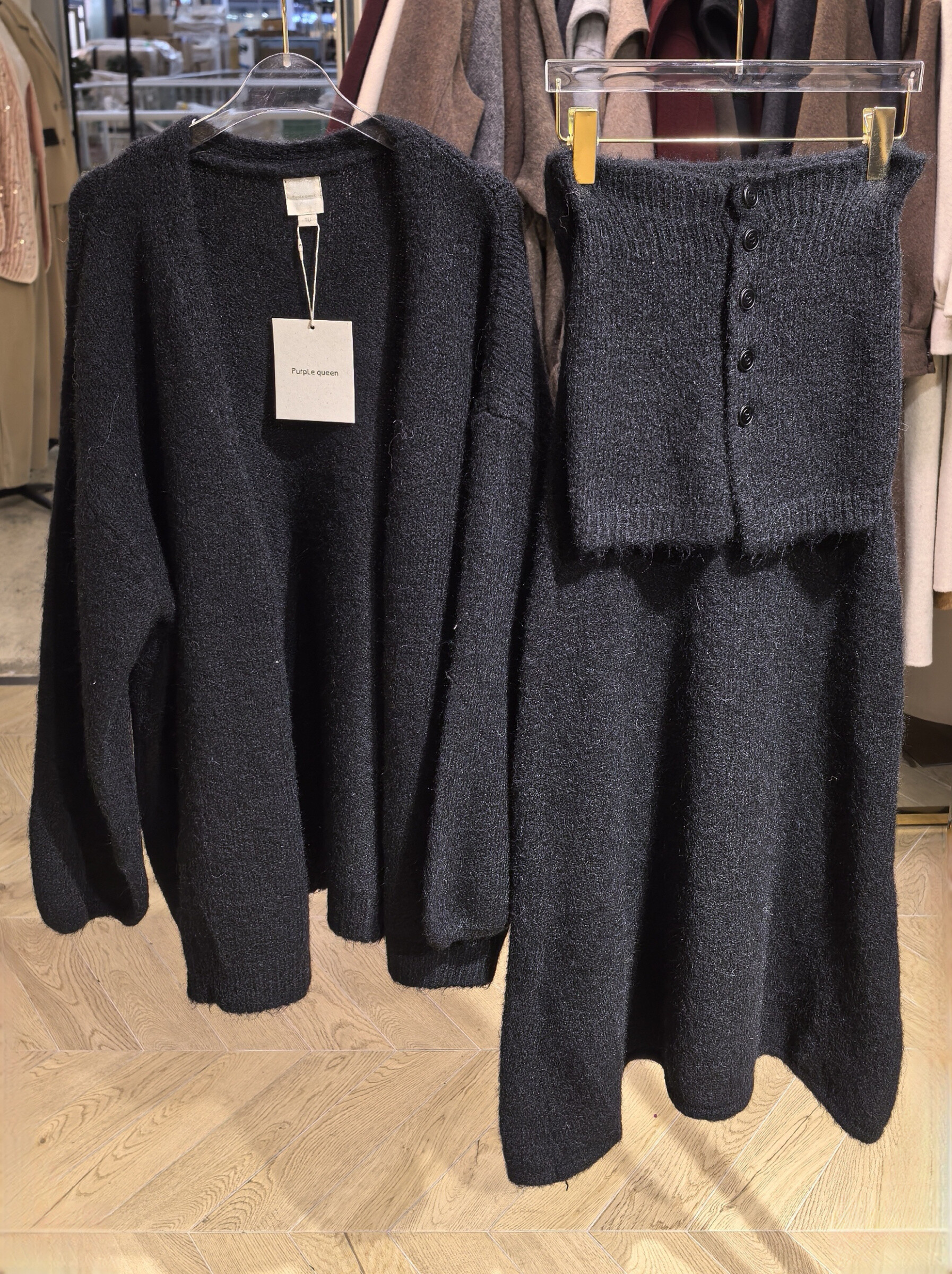 Wholesaler PURPLE QUEEN - round neck sweater set with wide pants