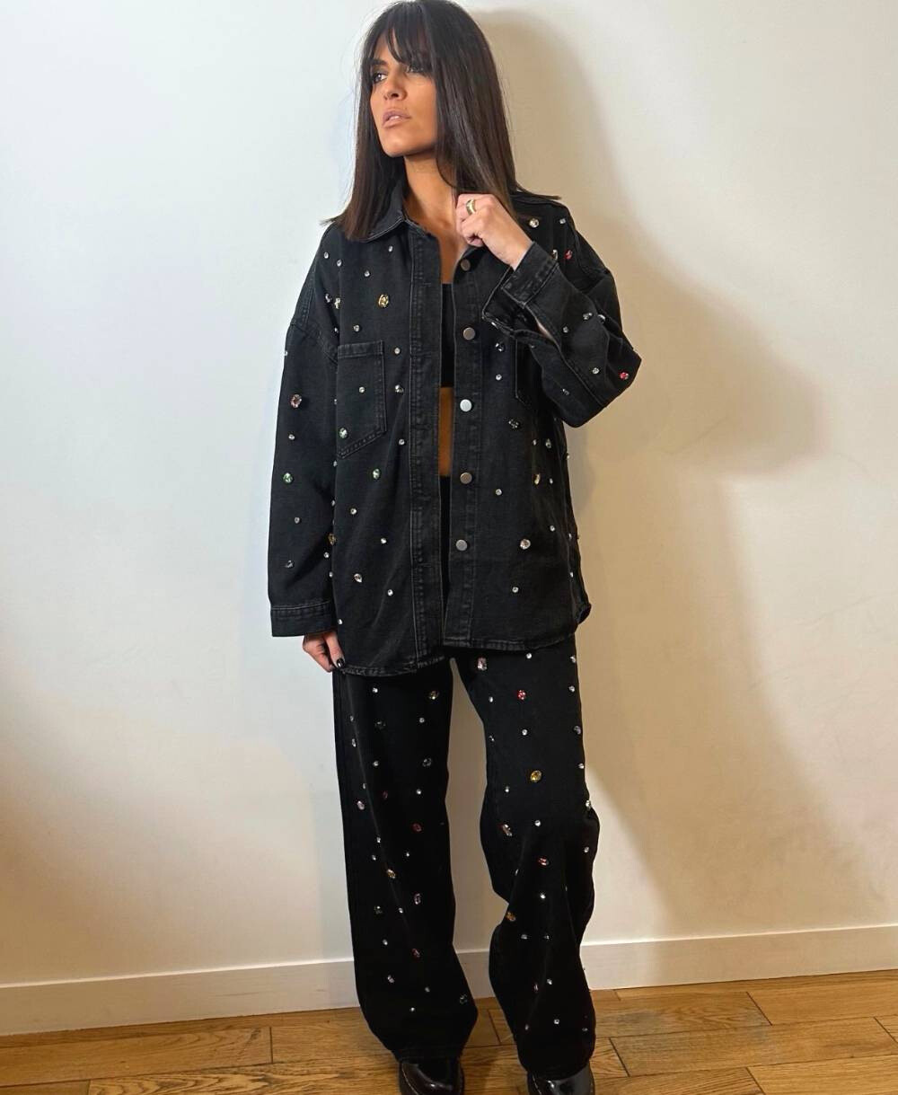 Wholesaler PURPLE QUEEN - denim jacket with hand-finished multicolored pearl