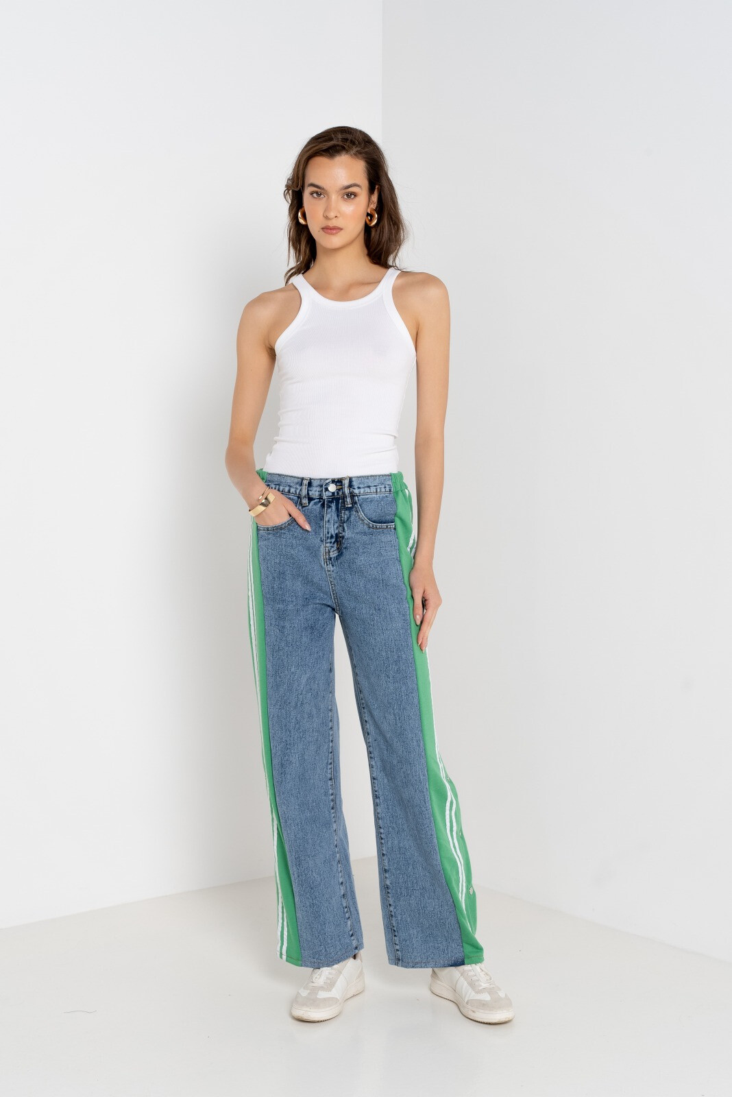 Wholesaler PURPLE QUEEN - wide cut jeans with bands