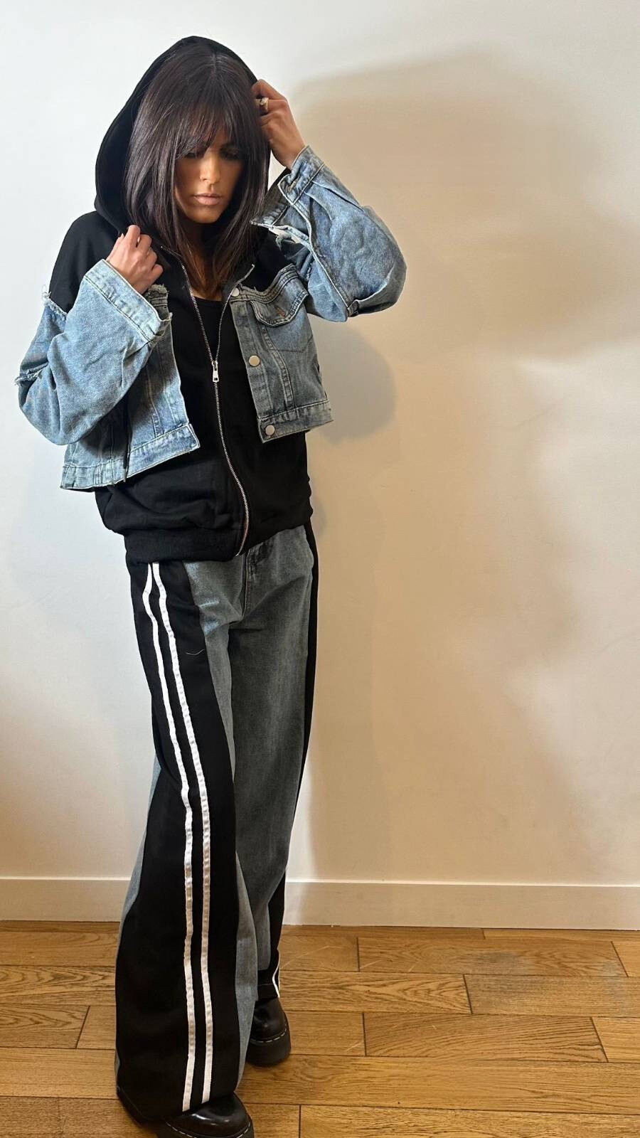 Wholesaler PURPLE QUEEN - jeans with 2 stripes