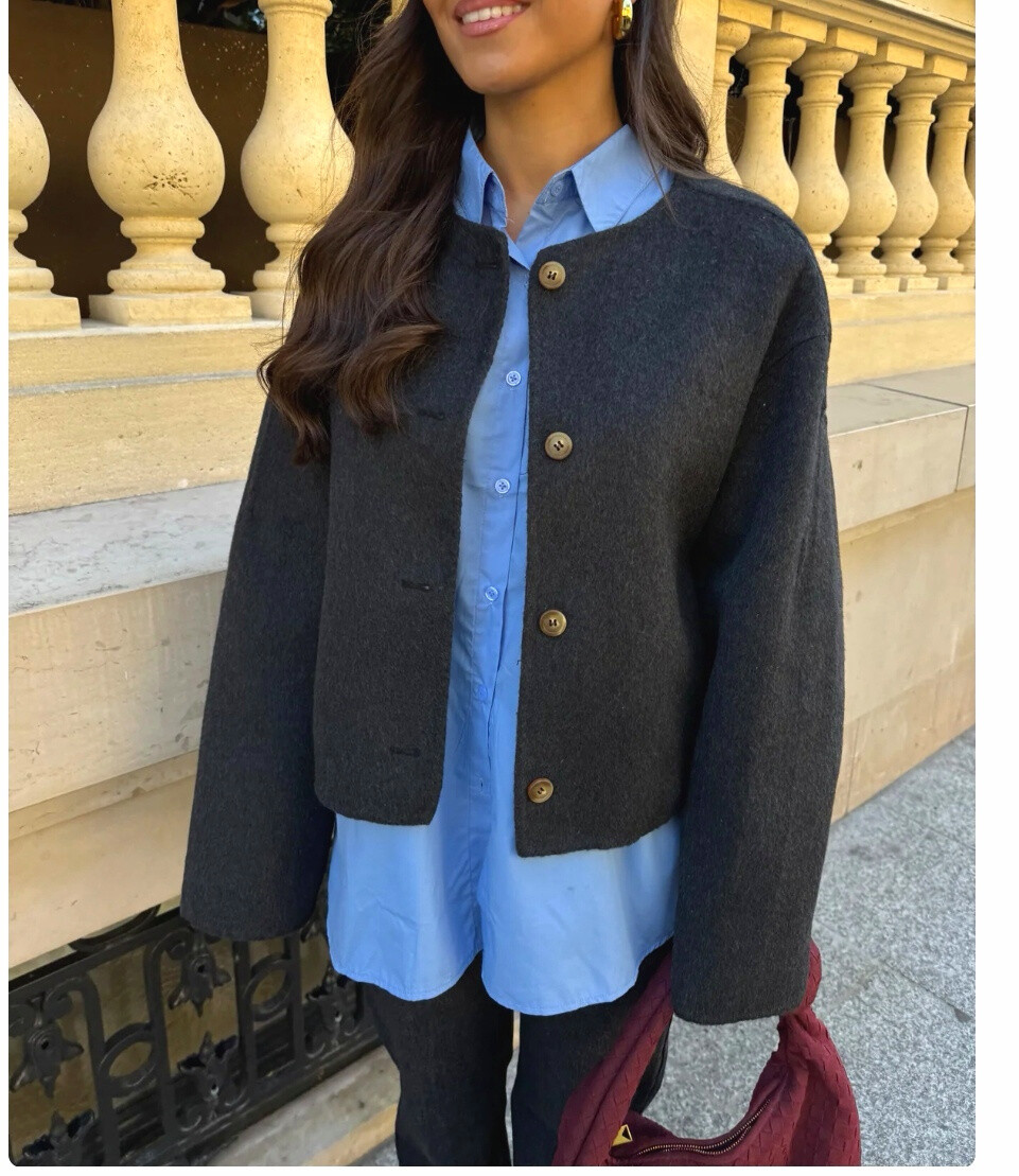 Grossiste PURPLE QUEEN - MANTEAUX VESTE EN 100 LAINE/WOOL HANDMAKE