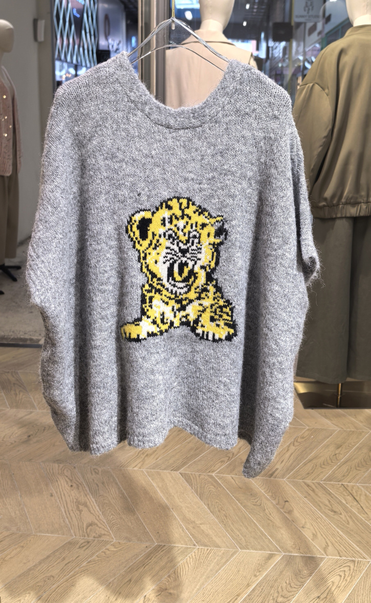 Wholesaler PURPLE QUEEN - sweater with rhinestone lemon