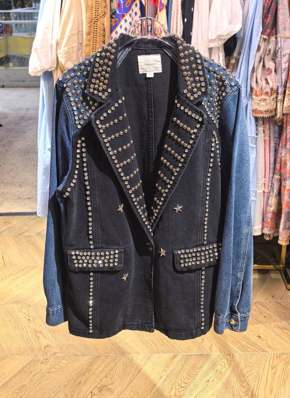 Wholesaler PURPLE QUEEN - Robert JEAN VESTE